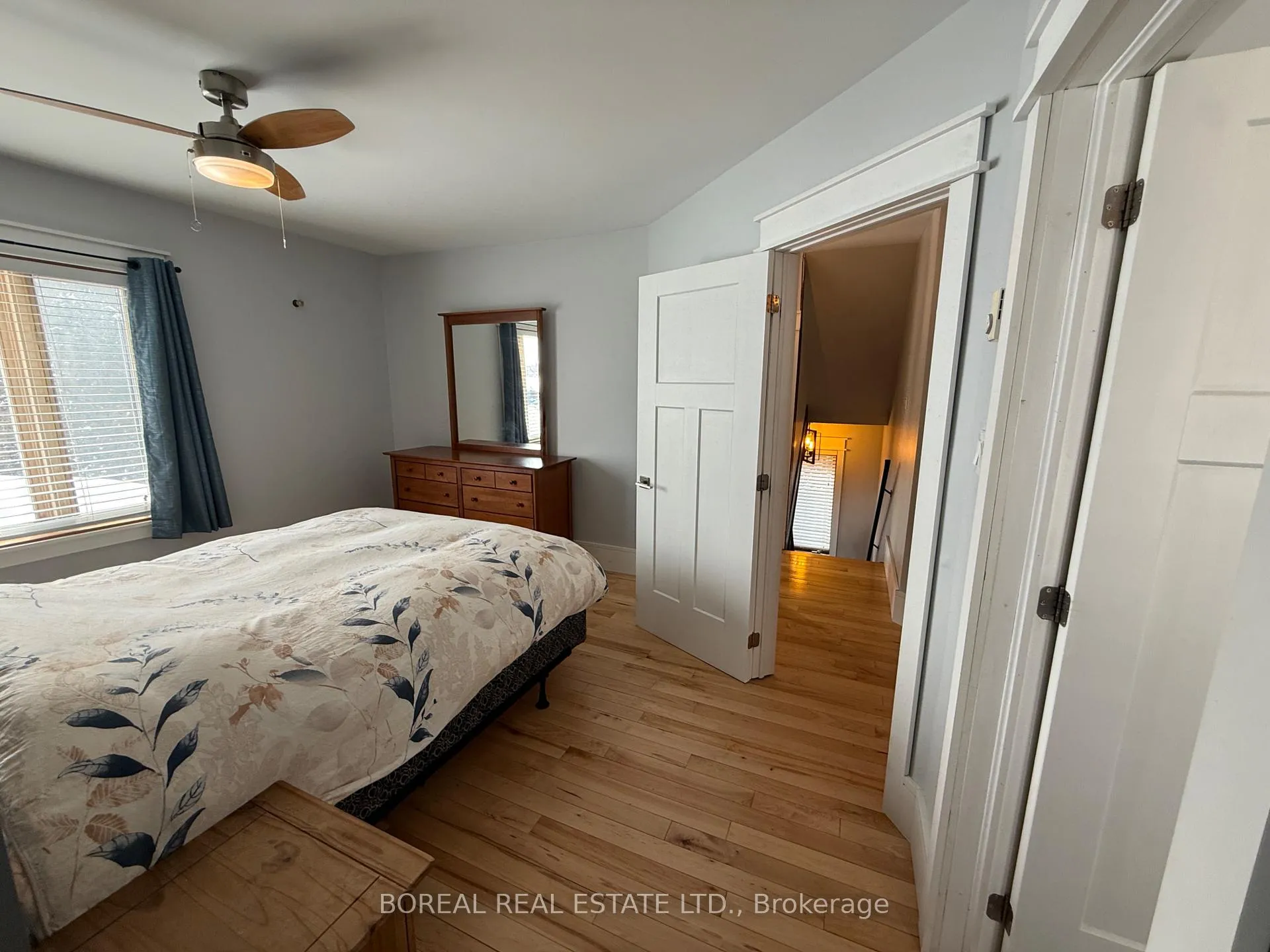 Photo 25 of 185 Fifth Street, Cochrane — HOMEH