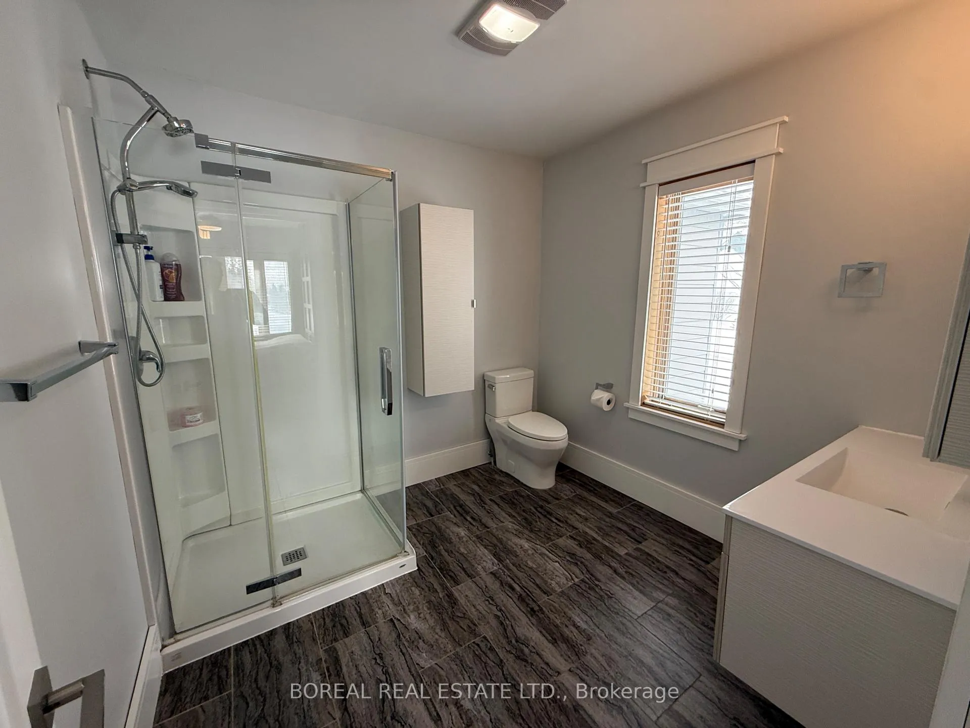 Photo 30 of 185 Fifth Street, Cochrane — HOMEH