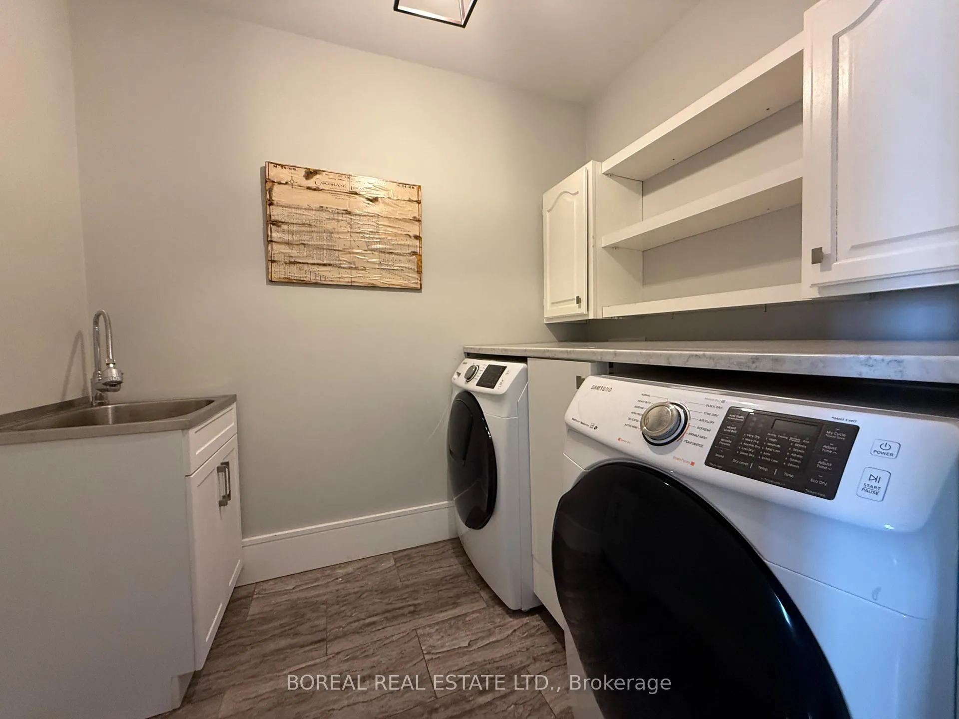 Photo 32 of 185 Fifth Street, Cochrane — HOMEH