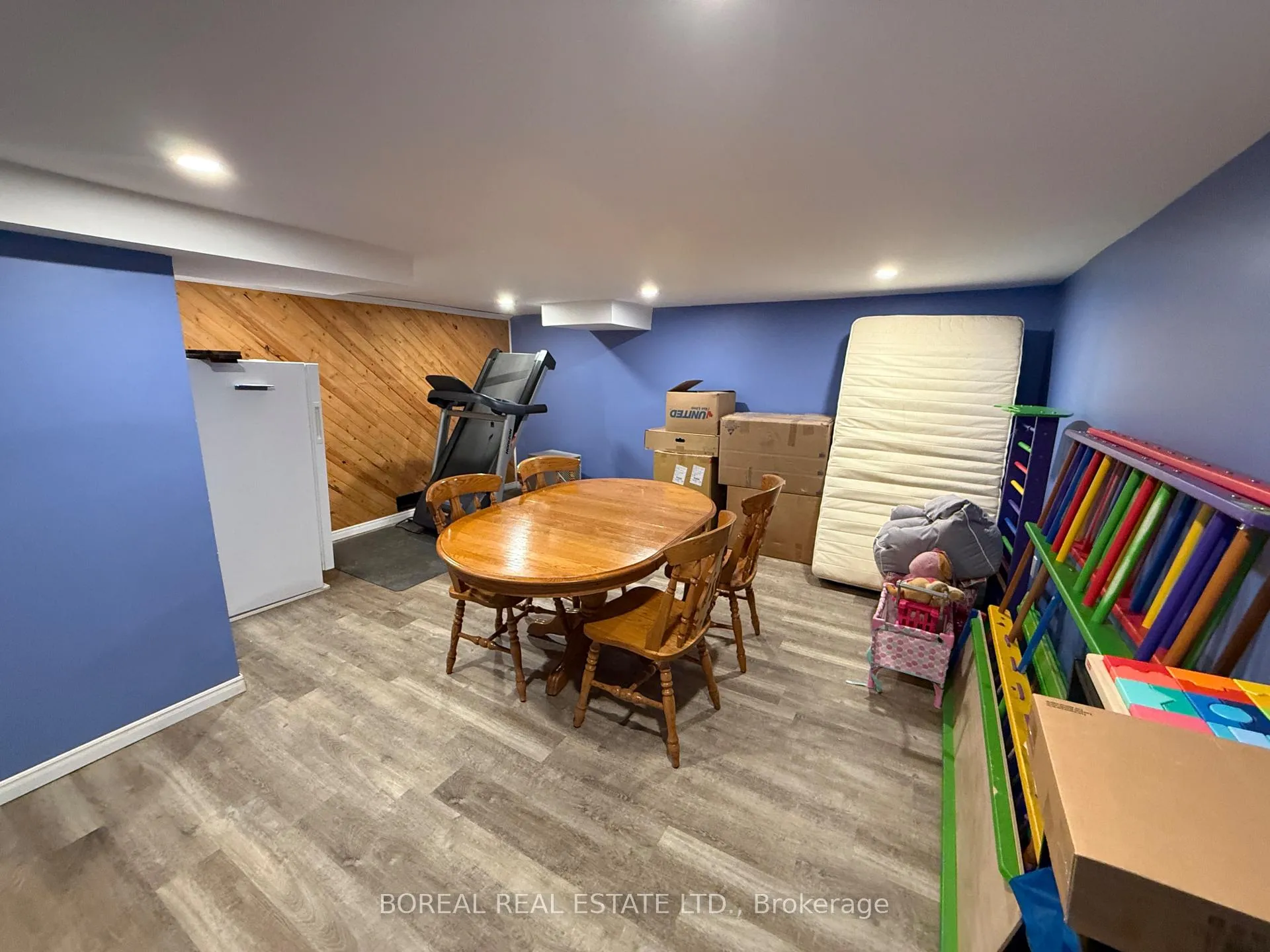 Photo 44 of 185 Fifth Street, Cochrane — HOMEH