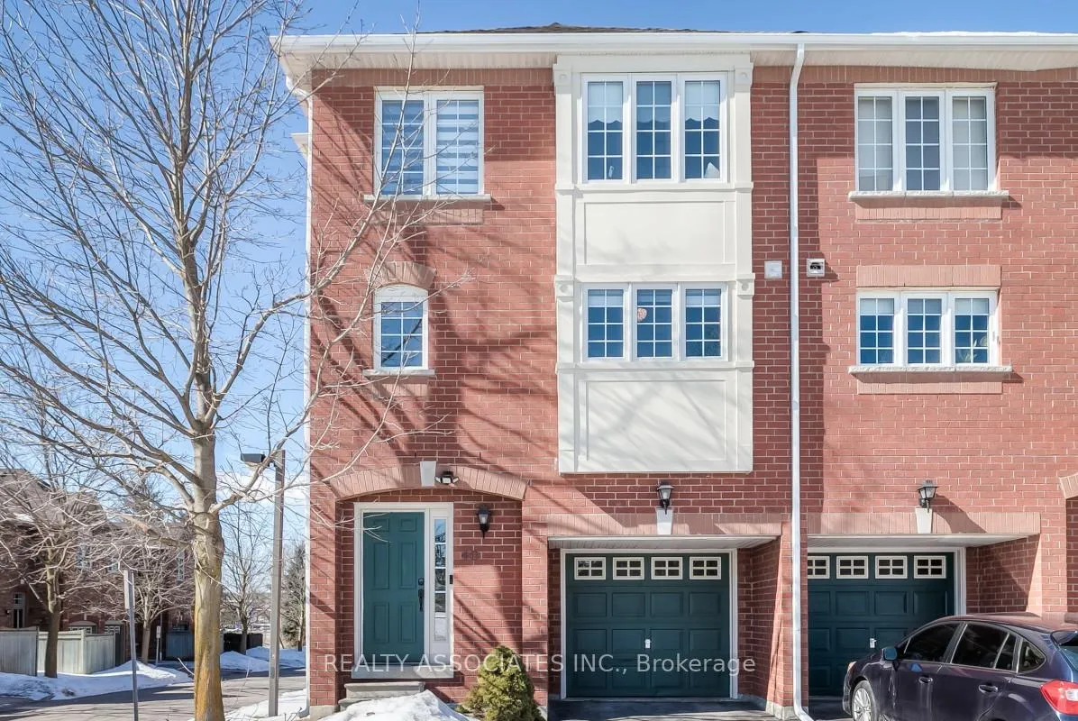 Front of 40 Sandlewood Court