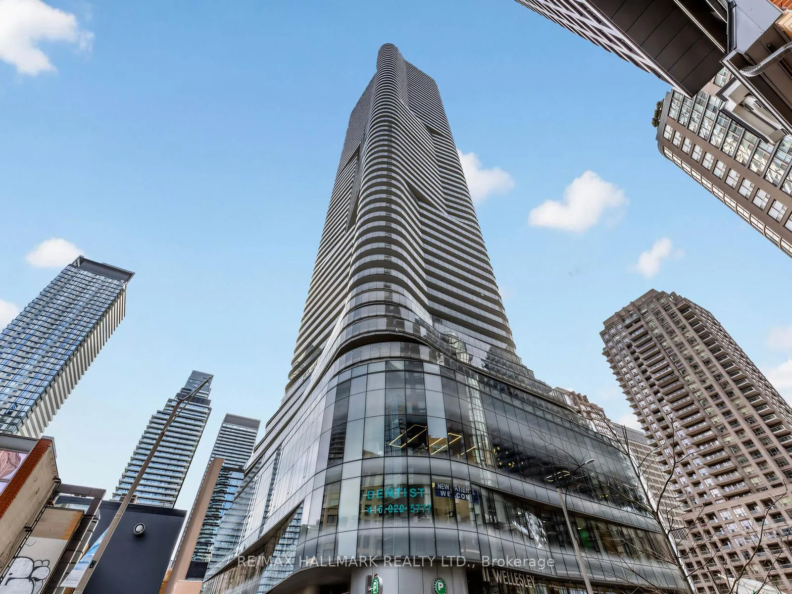 Front of Unit 3909, 11 Wellesley Street W