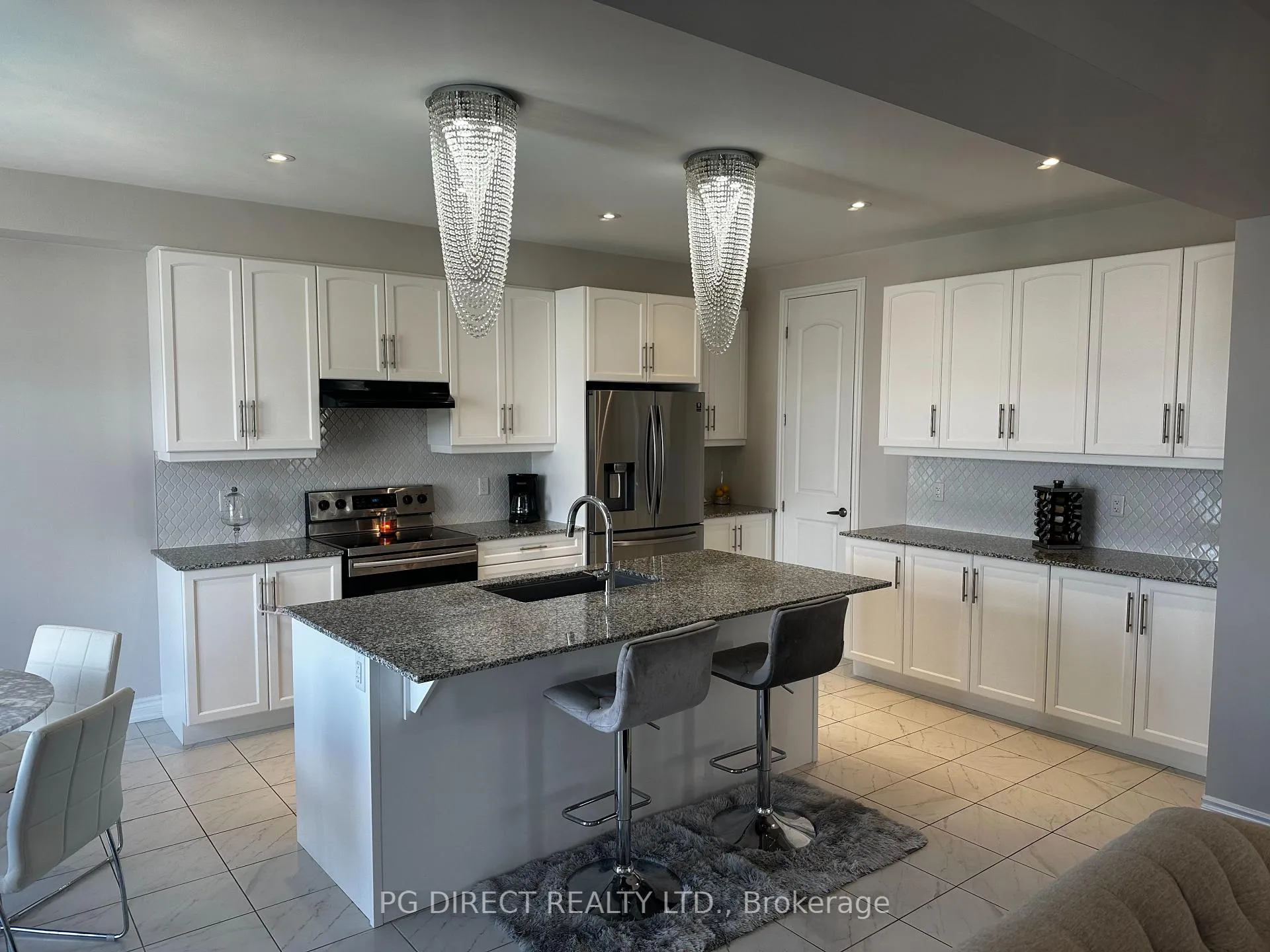 Photo 4 of 260 Meynell Road, Ottawa, Goulbourn Twp From Franktown Rd/South To Rideau — HOMEH