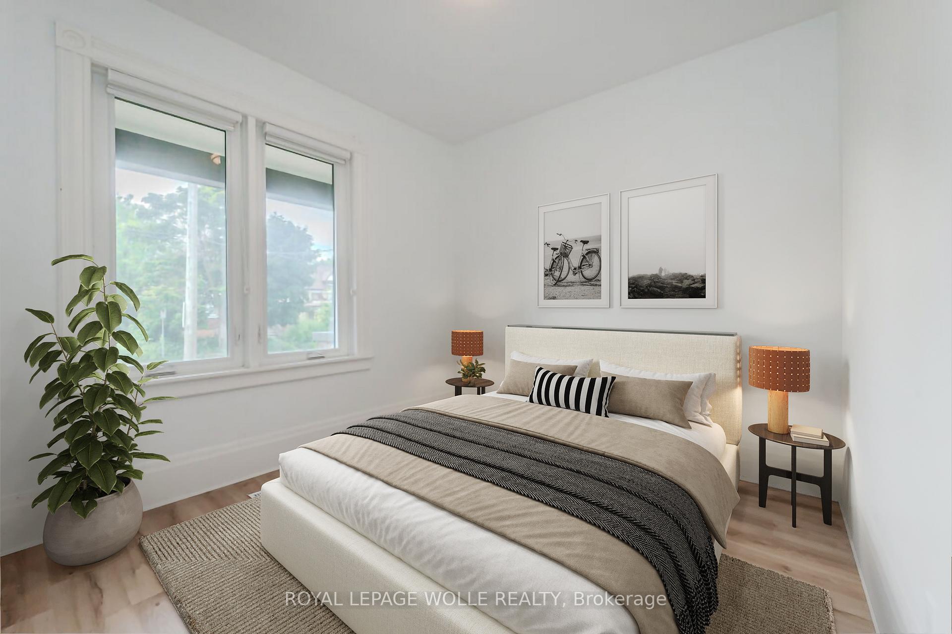 Photo 10 of 76 Wellington Street N, Kitchener — HOMEH