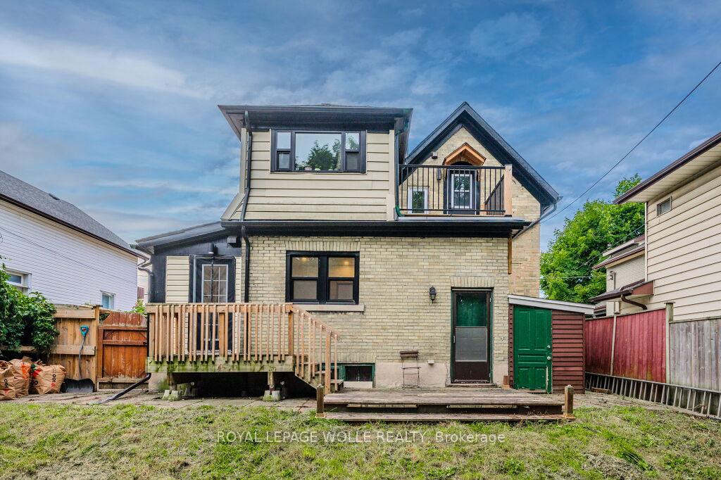 Photo 20 of 76 Wellington Street N, Kitchener — HOMEH