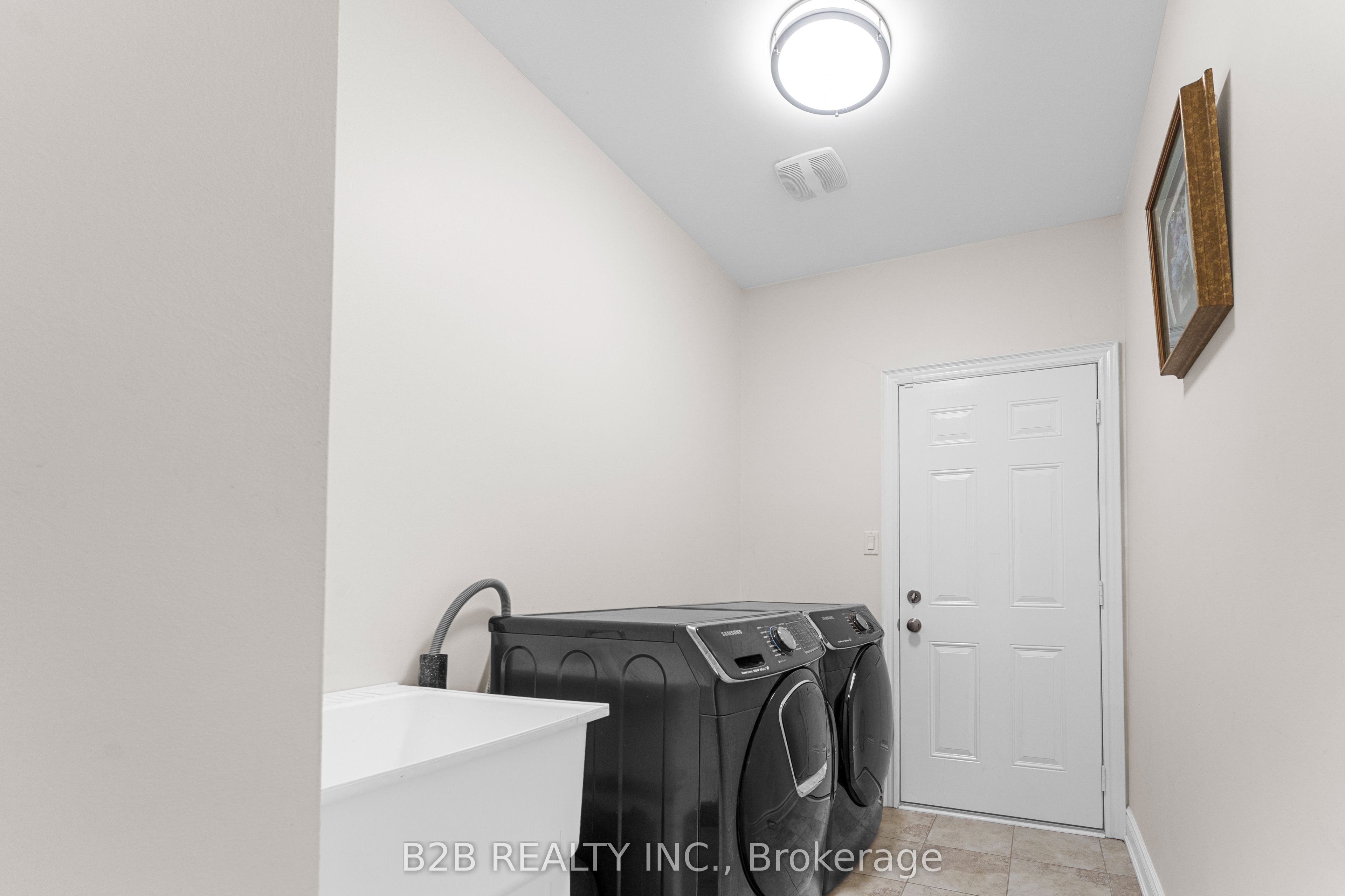 Photo 19 of 22 Templar Street, Brampton, Credit Valley — HOMEH