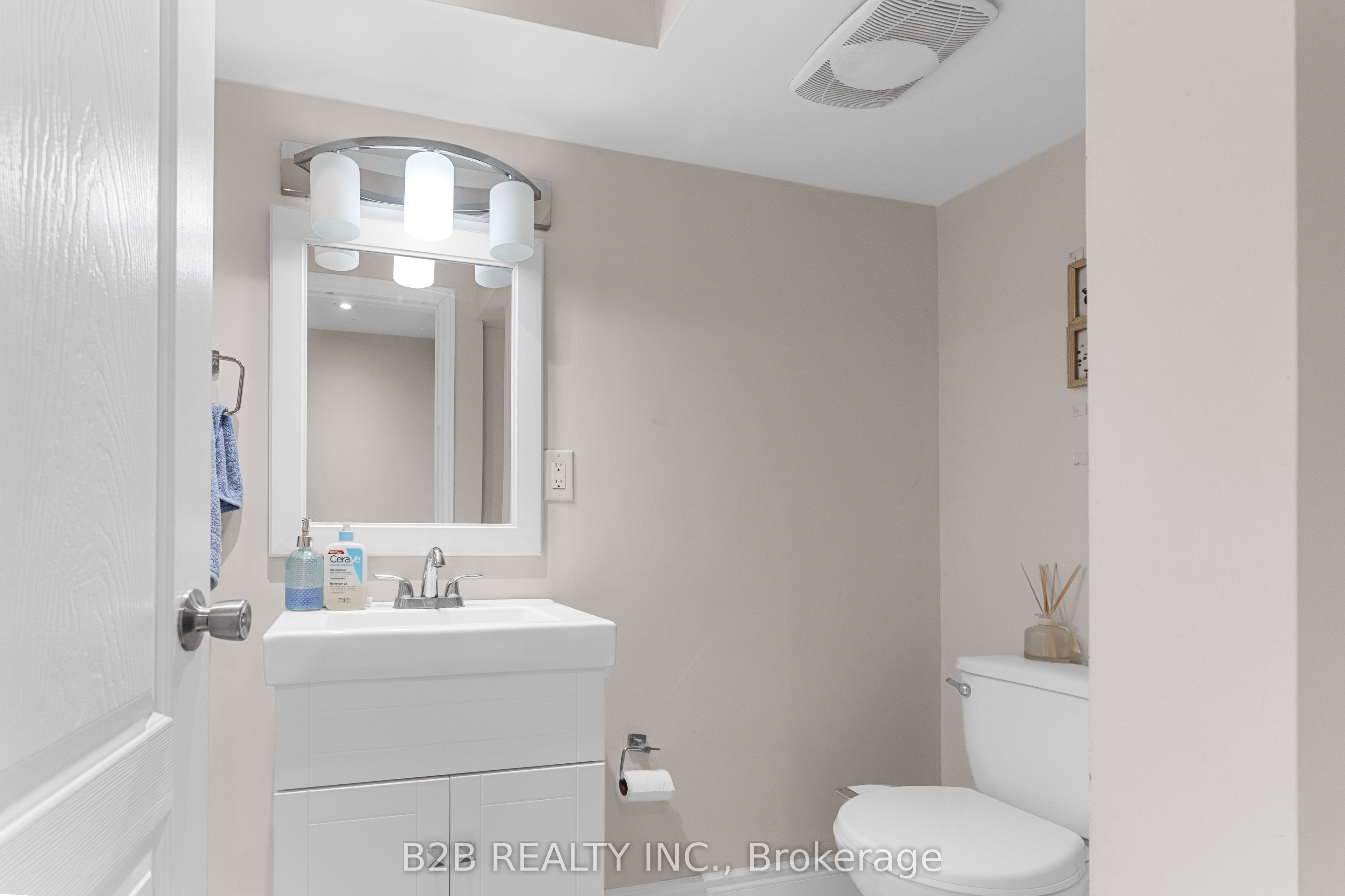 Photo 37 of 22 Templar Street, Brampton, Credit Valley — HOMEH