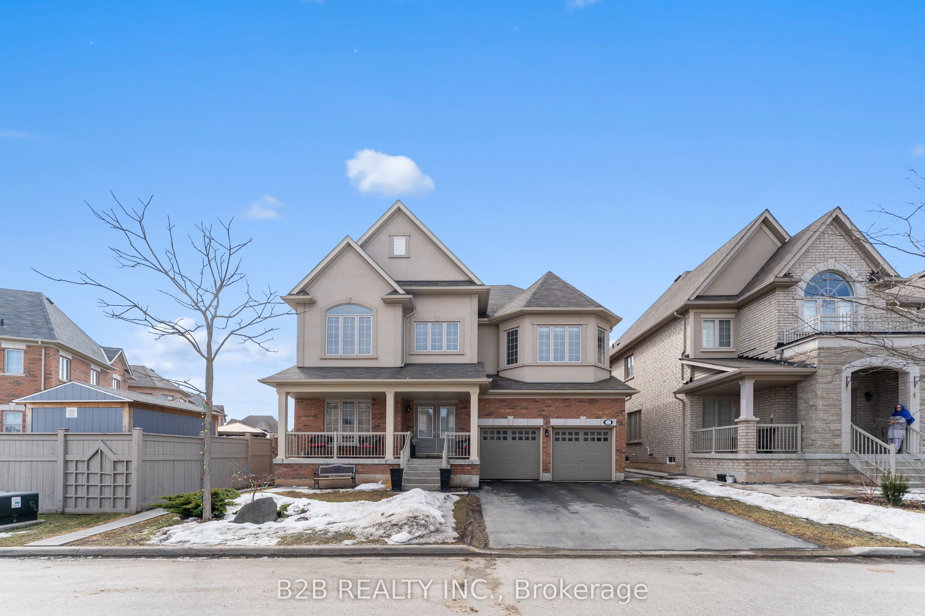 Photo 2 of 22 Templar Street, Brampton, Credit Valley — HOMEH