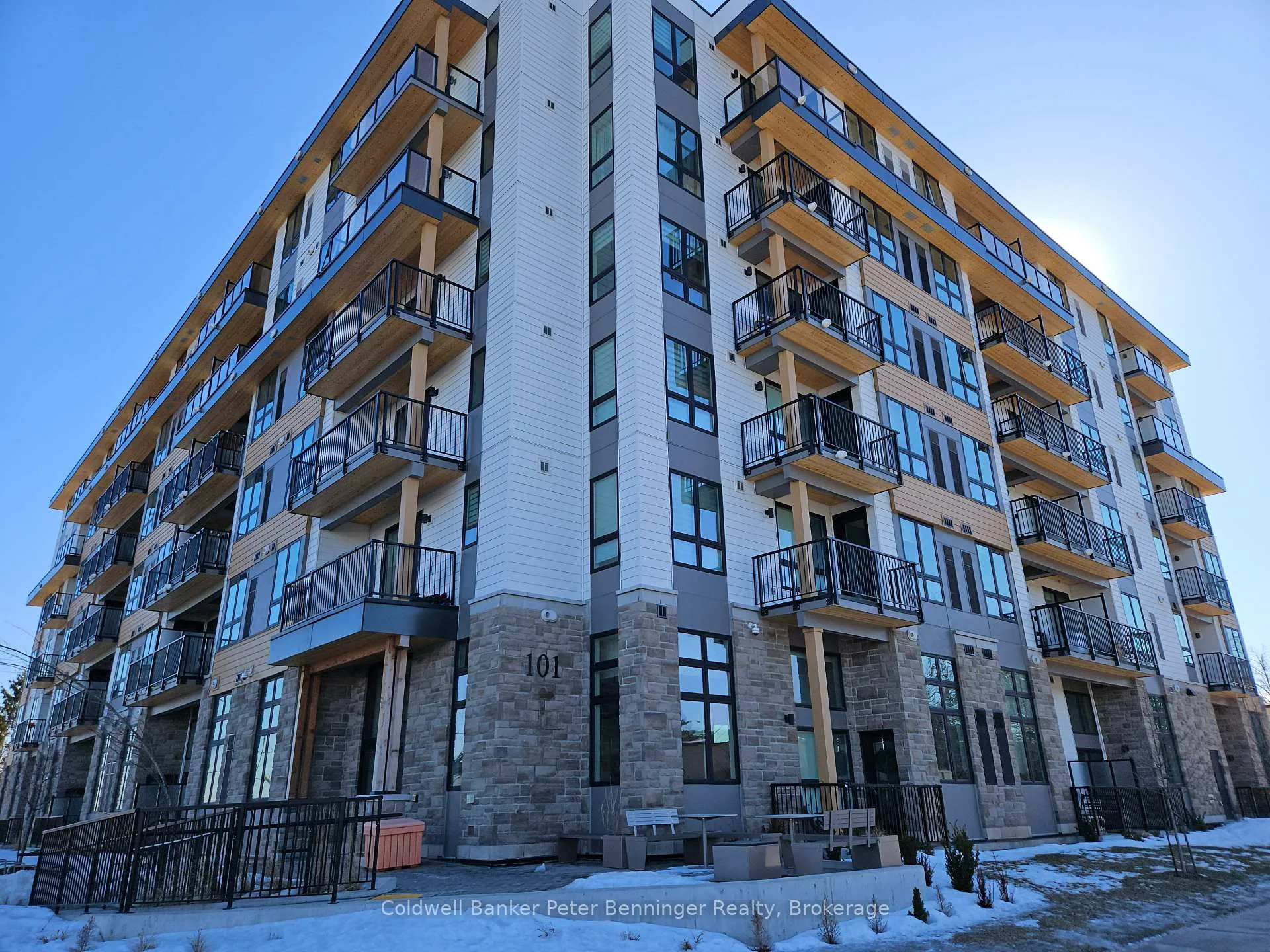 Photo 1 of Unit 313, 101 Golden Eagle Road, Waterloo, North Lakeshore — HOMEH