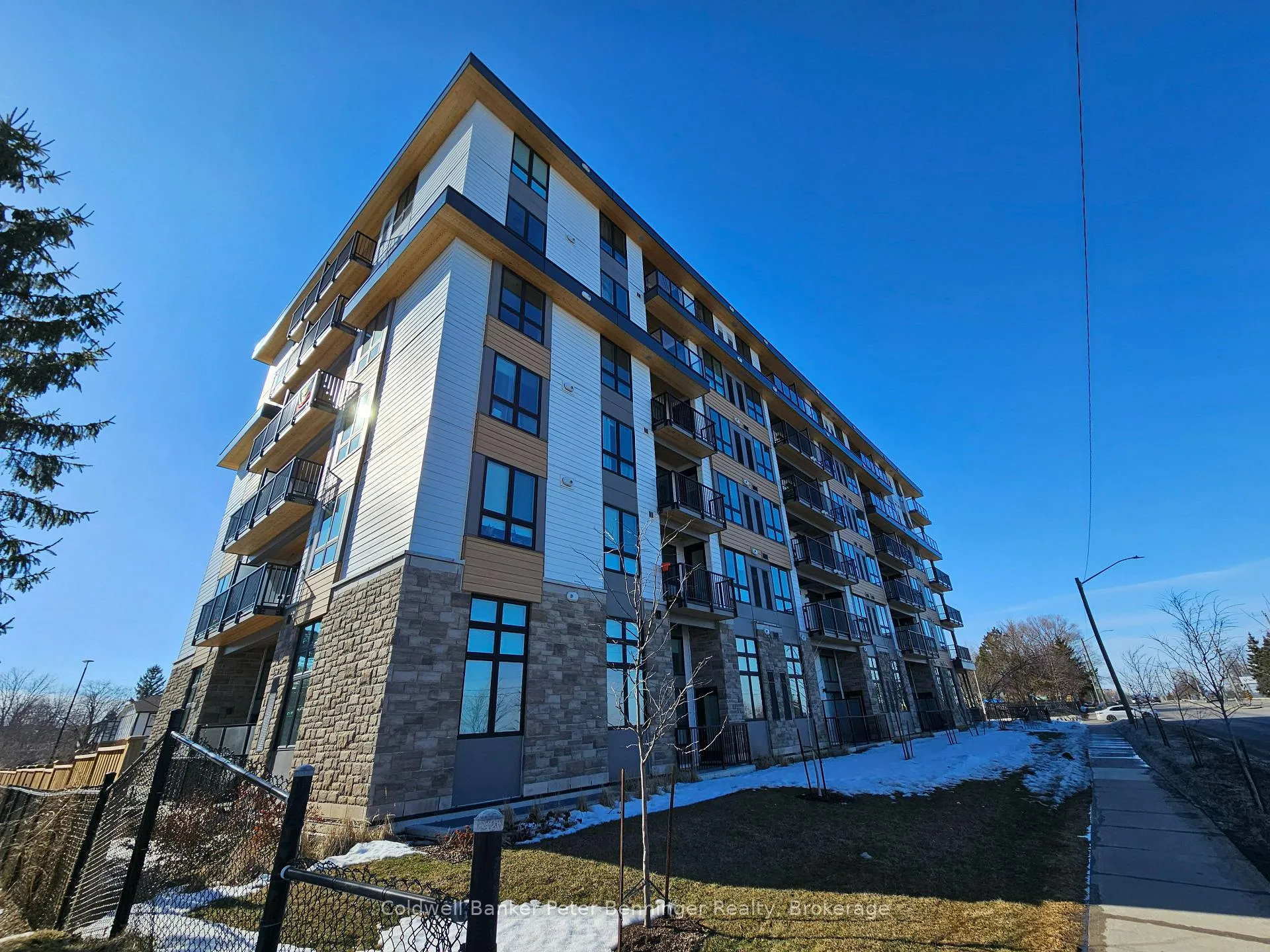 Photo 2 of Unit 313, 101 Golden Eagle Road, Waterloo, North Lakeshore — HOMEH