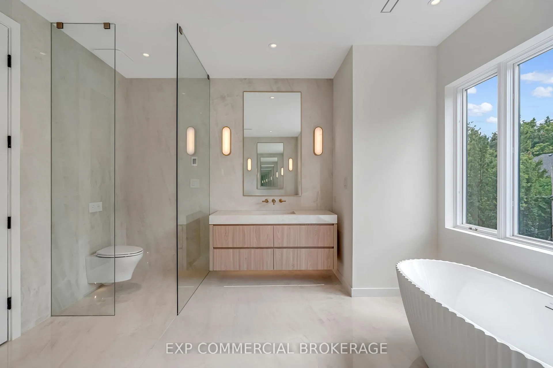 Photo 23 of 114 Tracina Drive, Oakville, Southwest — HOMEH