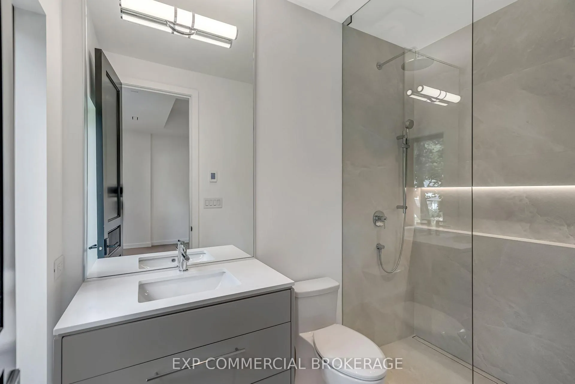 Photo 28 of 114 Tracina Drive, Oakville, Southwest — HOMEH