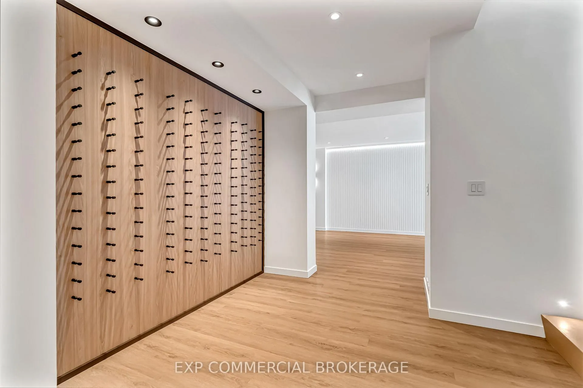 Photo 33 of 114 Tracina Drive, Oakville, Southwest — HOMEH
