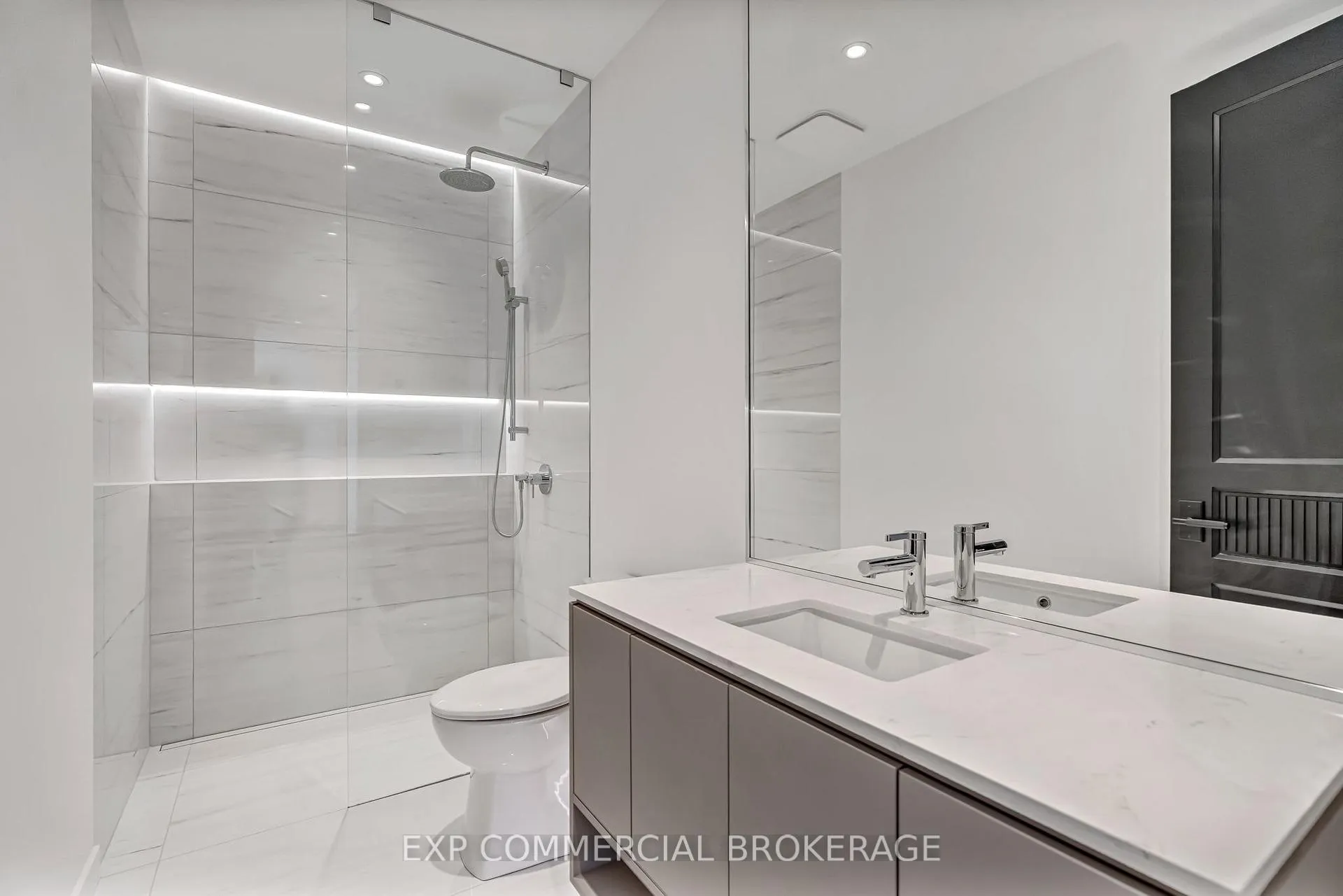 Photo 37 of 114 Tracina Drive, Oakville, Southwest — HOMEH