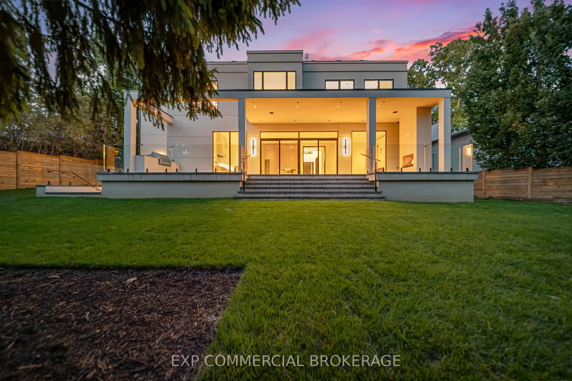 Photo 45 of 114 Tracina Drive, Oakville, Southwest — HOMEH