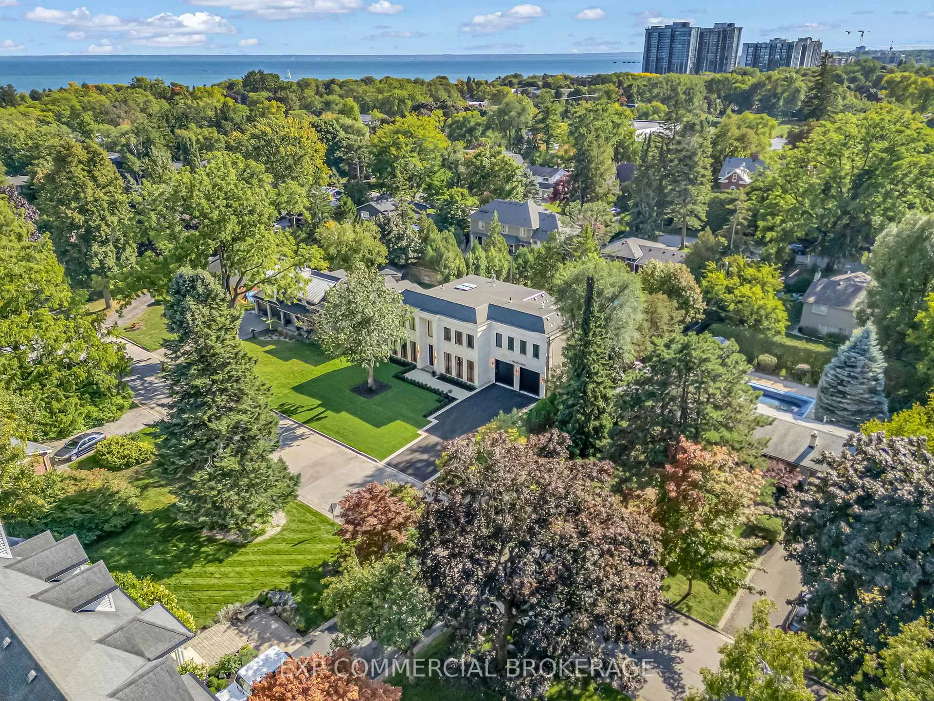 Photo 48 of 114 Tracina Drive, Oakville, Southwest — HOMEH