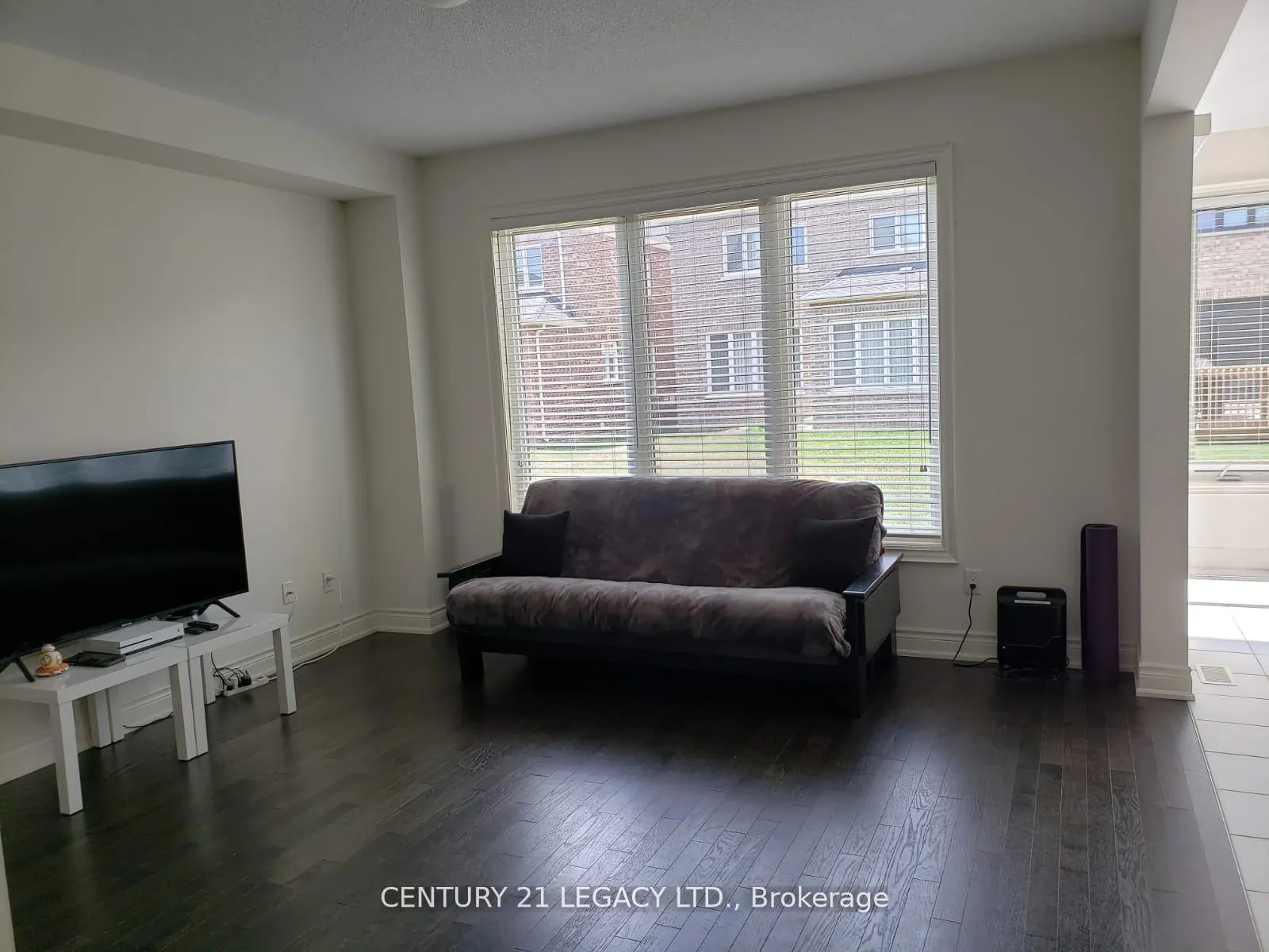 Photo 4 of 16 Mussle White Road, Brampton, Bram West — HOMEH