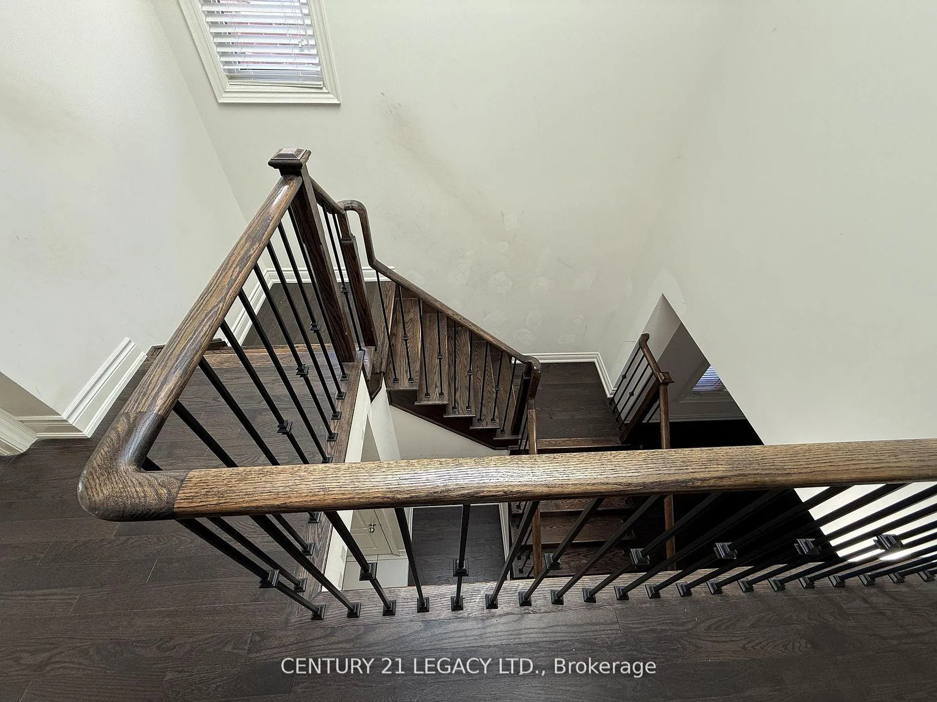 Photo 12 of 16 Mussle White Road, Brampton, Bram West — HOMEH