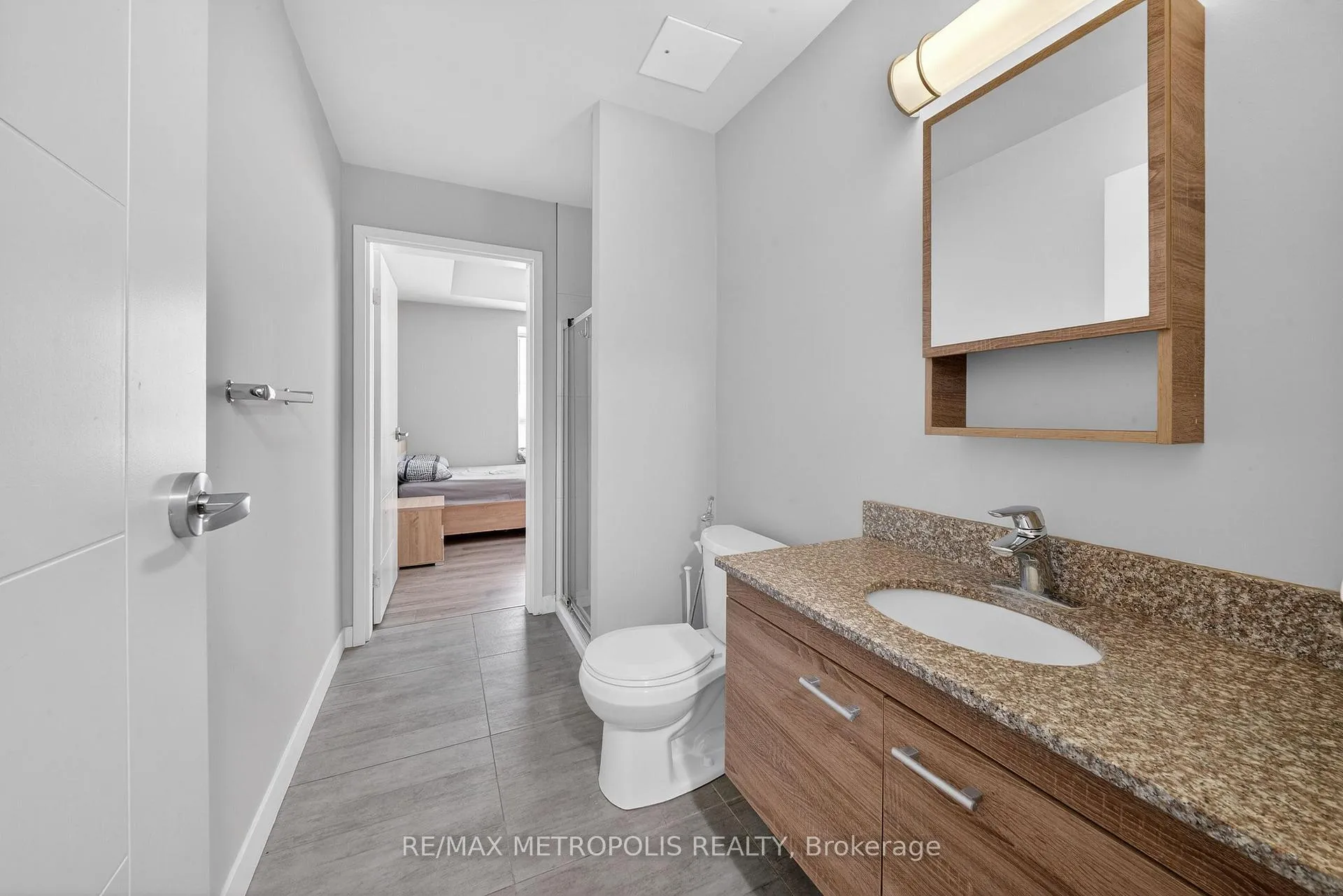 Photo 7 of Unit 1702, 318 Spruce Street, Waterloo, Lakeshore Village — HOMEH