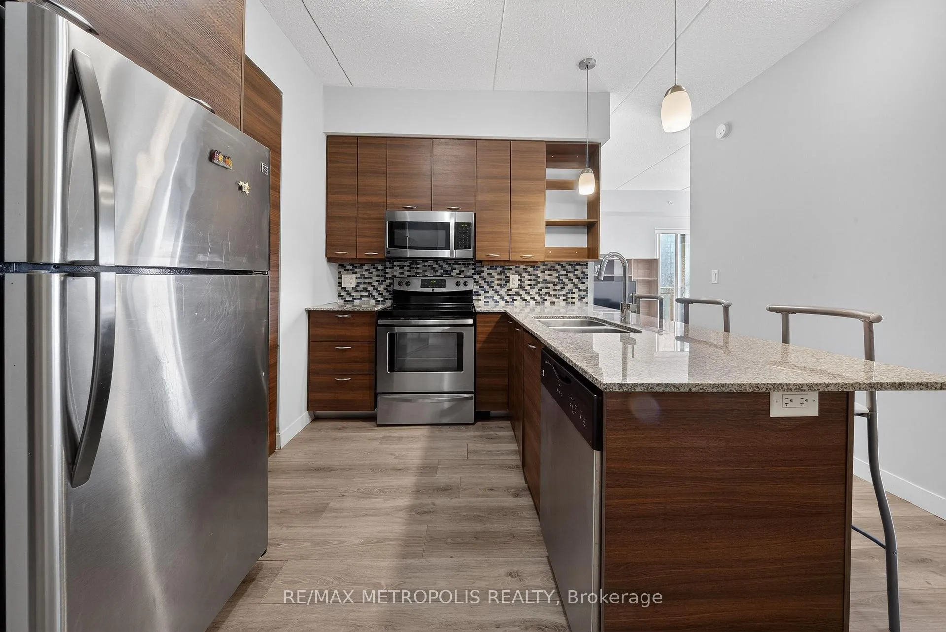 Photo 10 of Unit 1702, 318 Spruce Street, Waterloo, Lakeshore Village — HOMEH