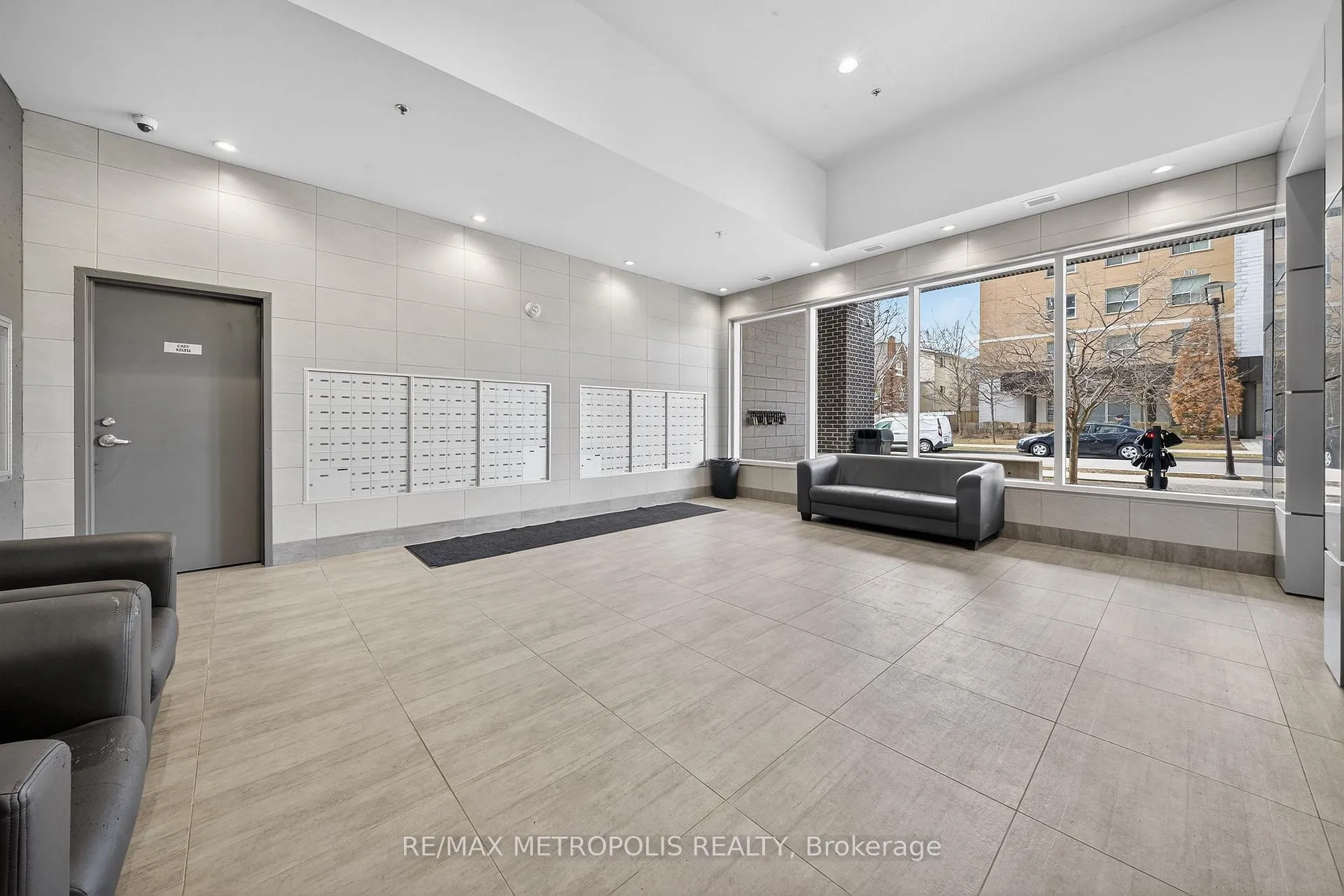 Photo 36 of Unit 1702, 318 Spruce Street, Waterloo, Lakeshore Village — HOMEH