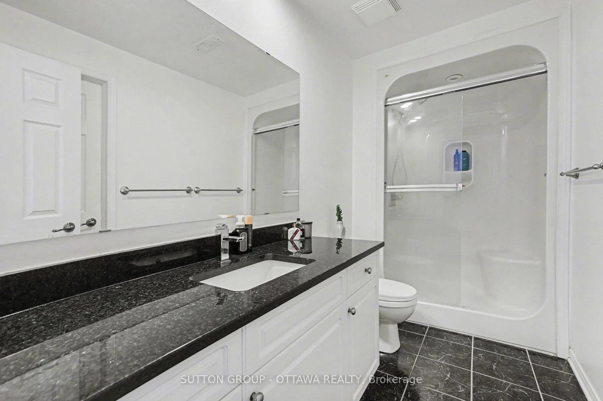 Photo 23 of 131 Oakfield Crescent, Ottawa, Barrhaven - Longfields — HOMEH