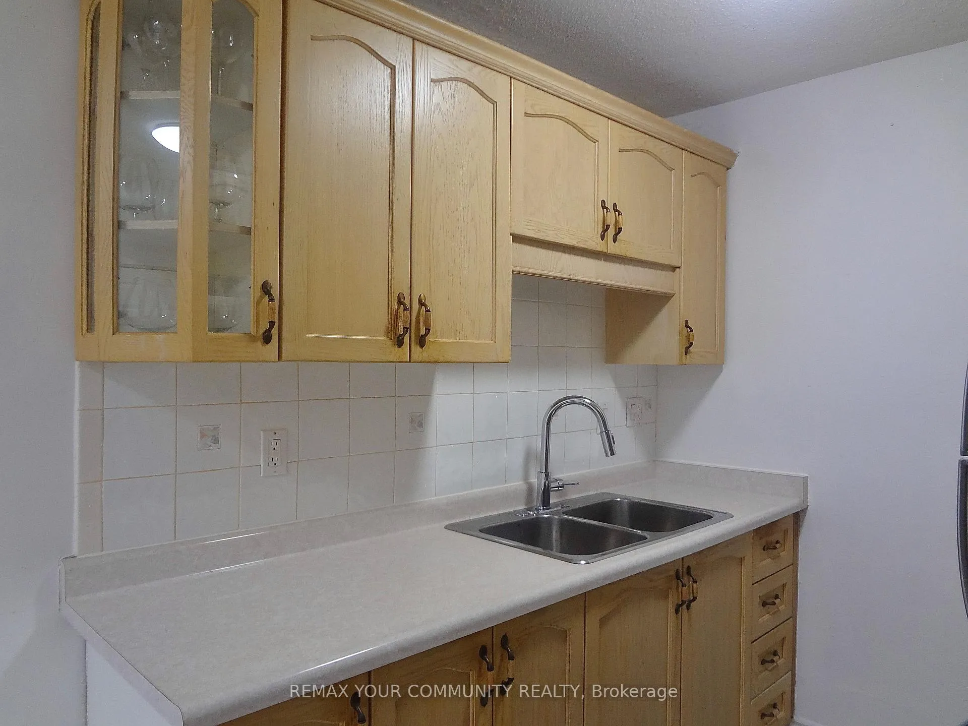 Photo 4 of Unit 106, 893 Concession Street, Hamilton, Raleigh — HOMEH