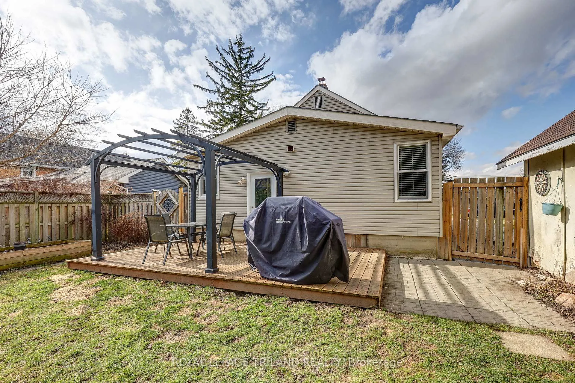 Photo 36 of 35897 Brook Street, Southwold, Shedden — HOMEH
