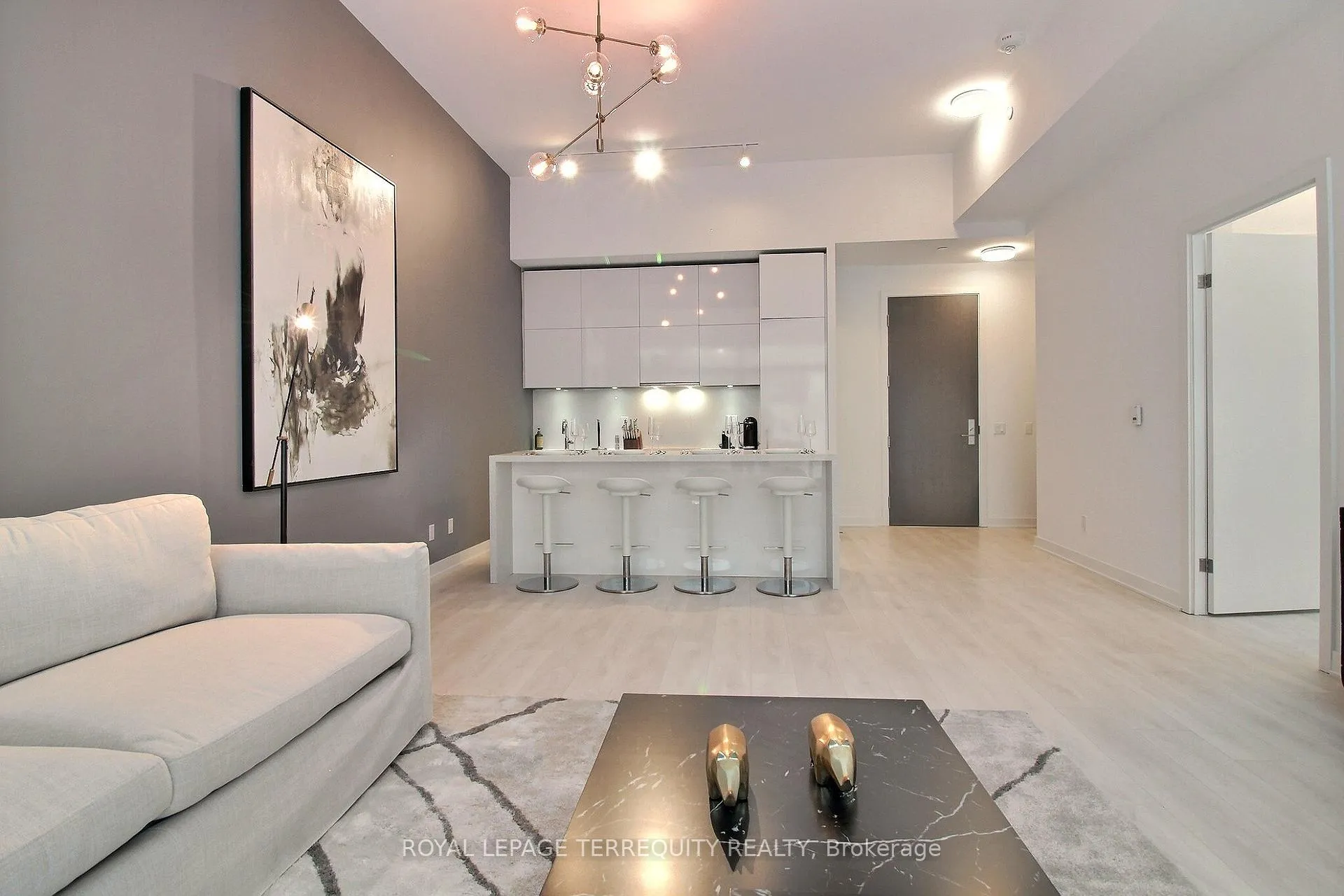 Photo 8 of Unit 306, 188 Cumberland Street, Toronto, The Annex — HOMEH