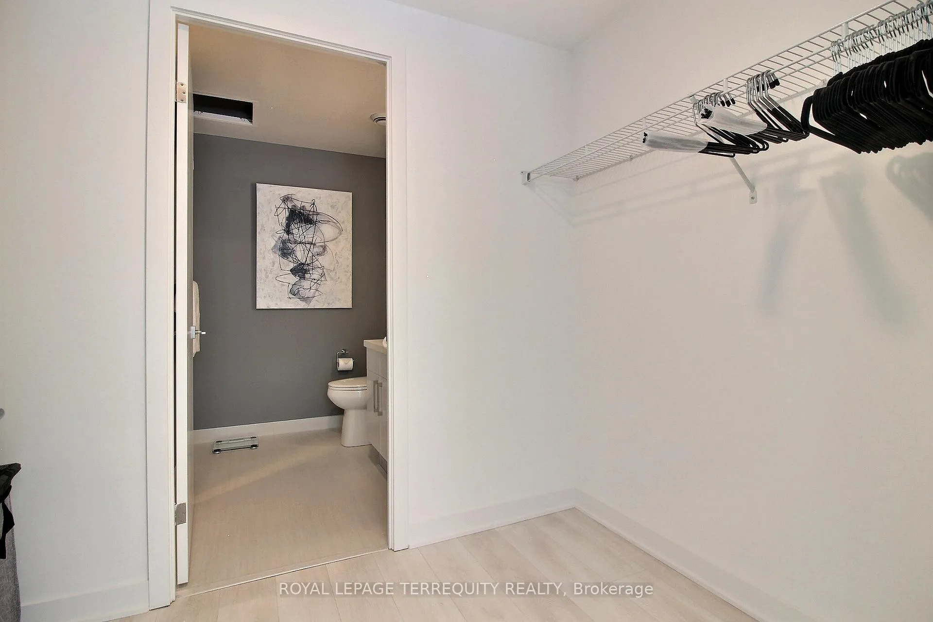 Photo 13 of Unit 306, 188 Cumberland Street, Toronto, The Annex — HOMEH