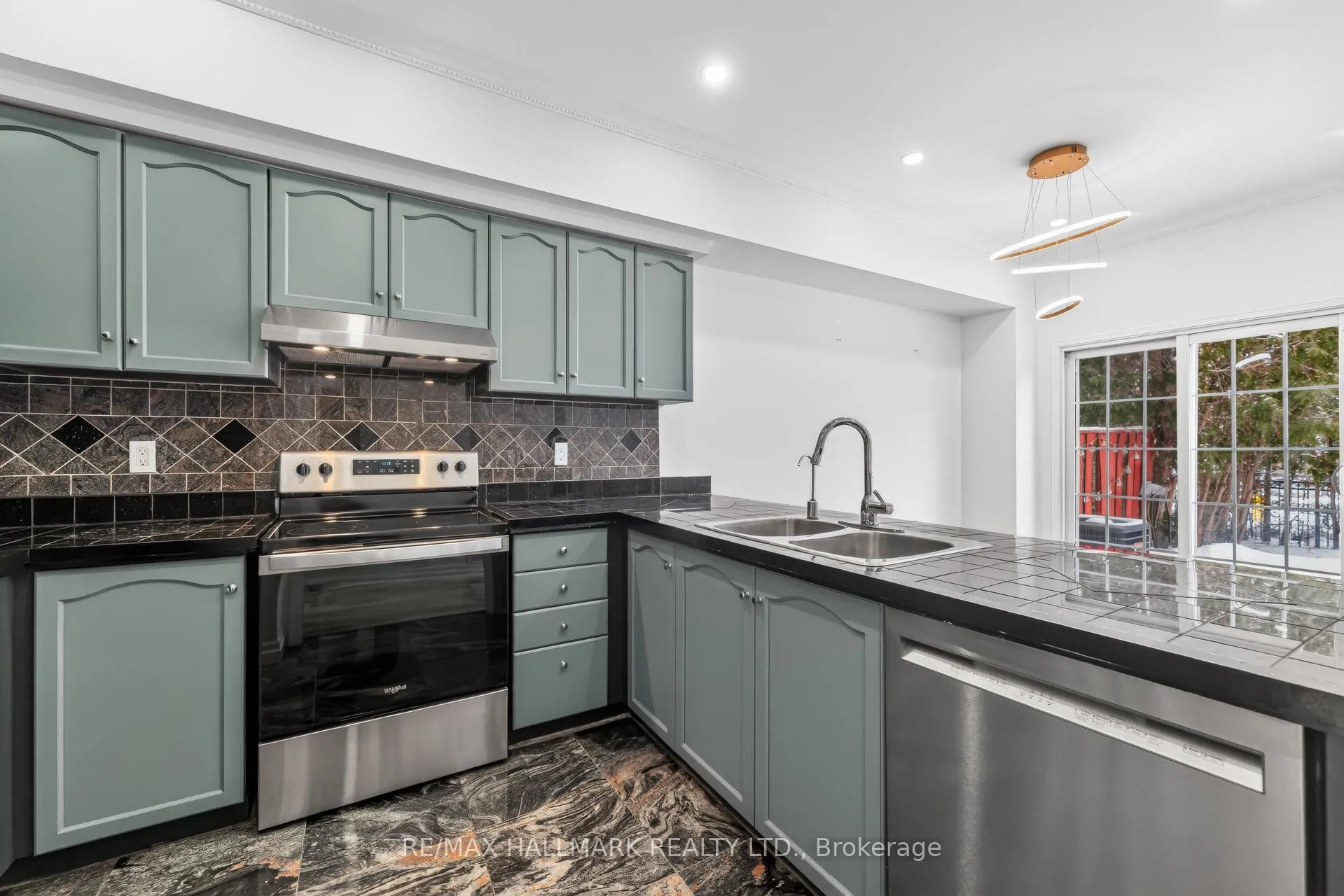 Photo 10 of Unit 39, 180 Blue Willow Drive, Vaughan, East Woodbridge — HOMEH