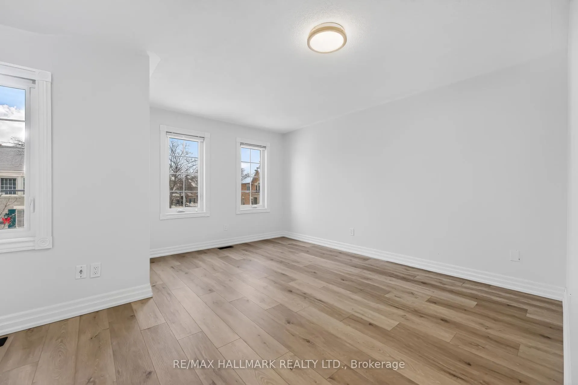 Photo 18 of Unit 39, 180 Blue Willow Drive, Vaughan, East Woodbridge — HOMEH