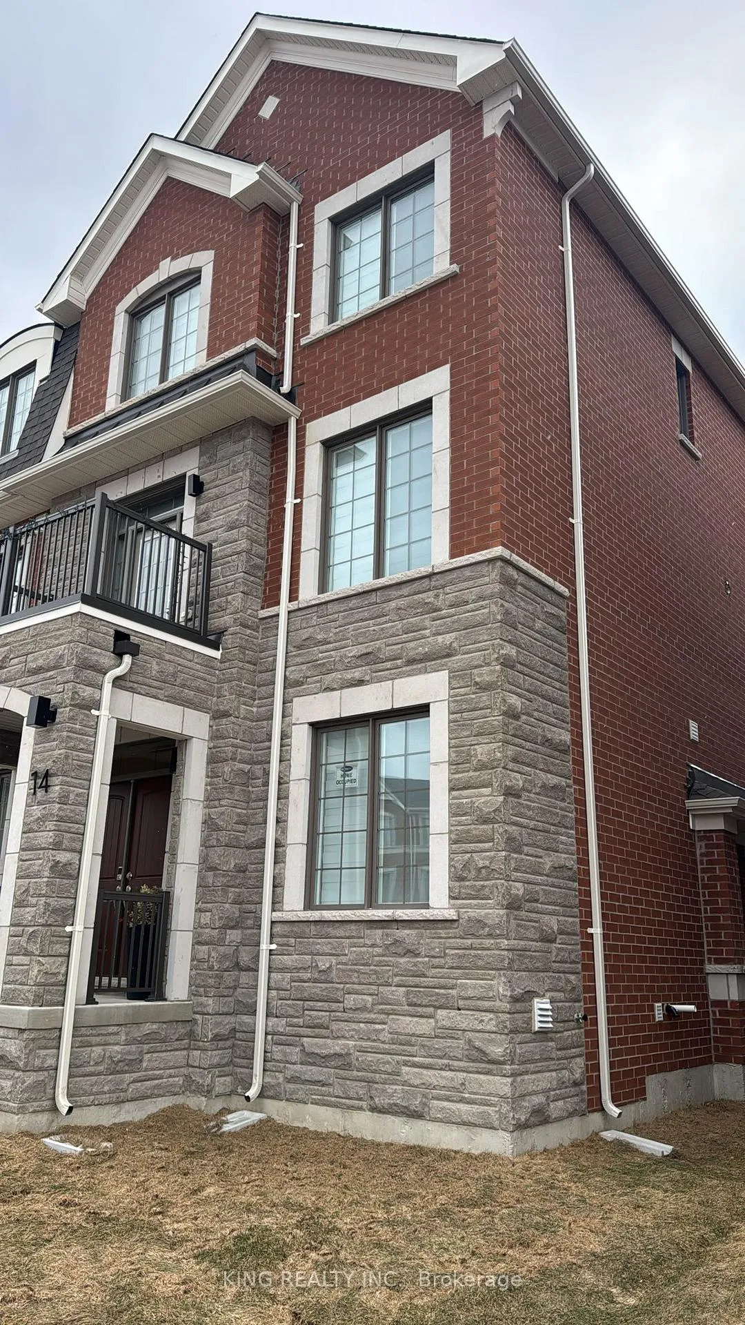 Photo 2 of 14 Bellasera Way, Caledon, Rural Caledon — HOMEH