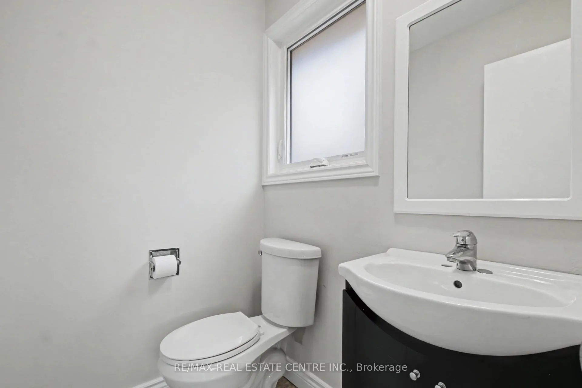 Photo 13 of 61 Romfield Circuit, Markham, Royal Orchard — HOMEH
