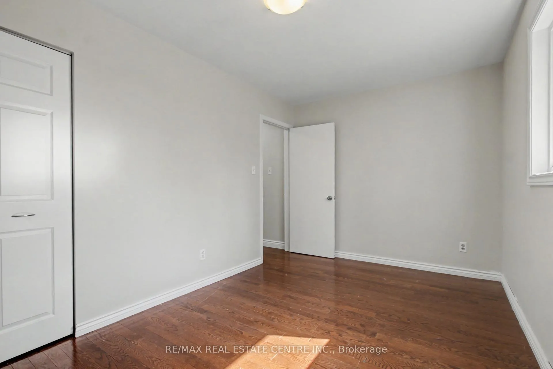 Photo 15 of 61 Romfield Circuit, Markham, Royal Orchard — HOMEH
