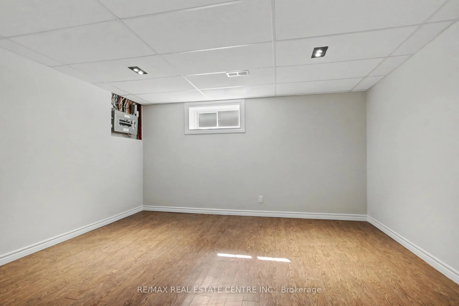 Photo 24 of 61 Romfield Circuit, Markham, Royal Orchard — HOMEH