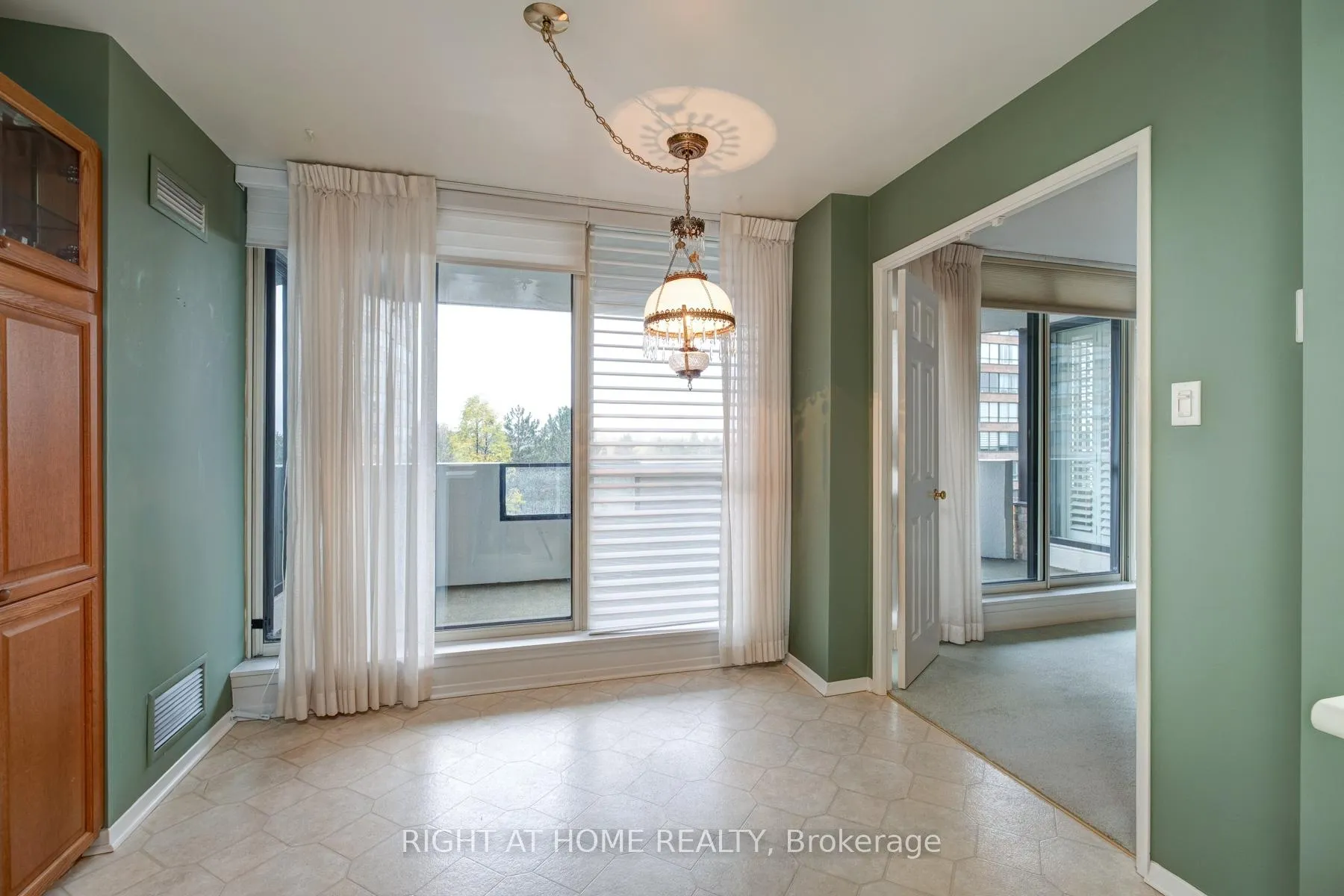 Photo 11 of Unit 520, 25 Austin Drive, Markham, Markville — HOMEH