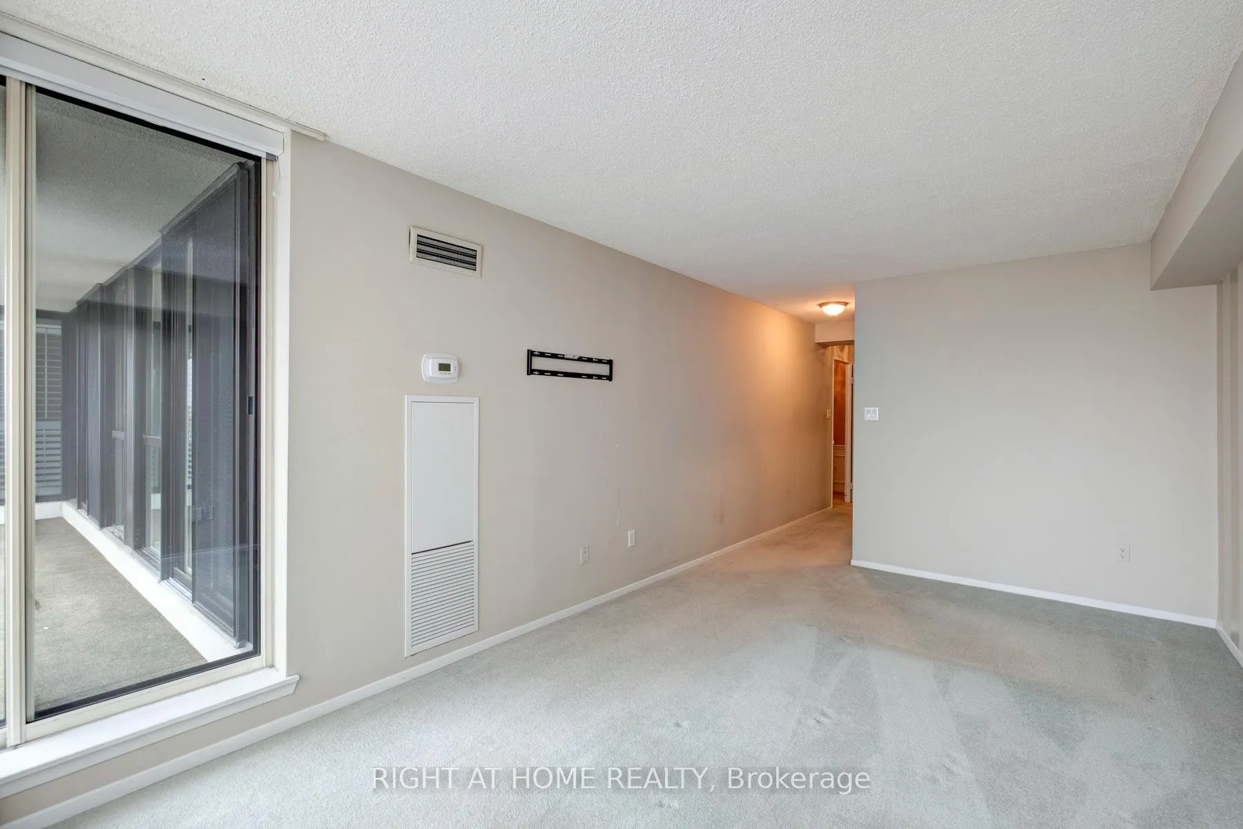 Photo 18 of Unit 520, 25 Austin Drive, Markham, Markville — HOMEH