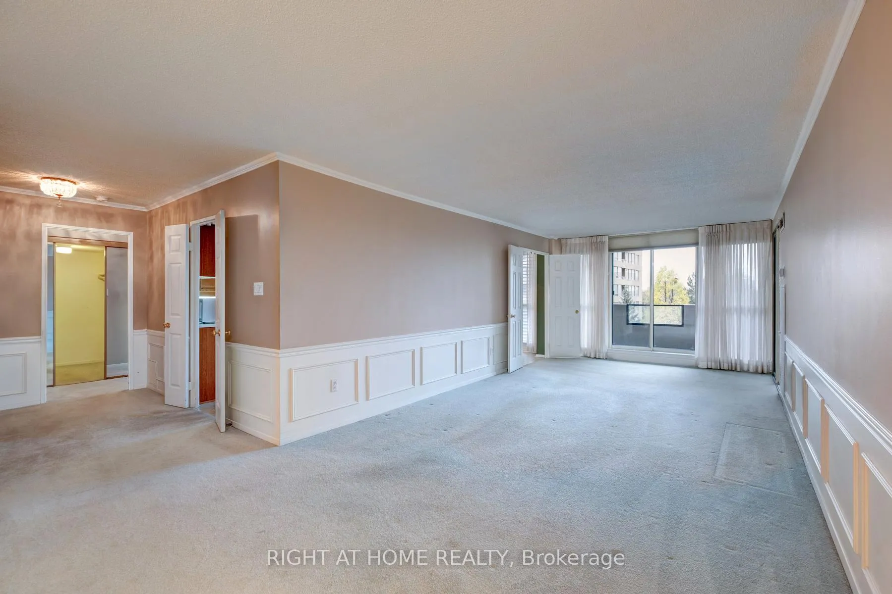 Photo 19 of Unit 520, 25 Austin Drive, Markham, Markville — HOMEH