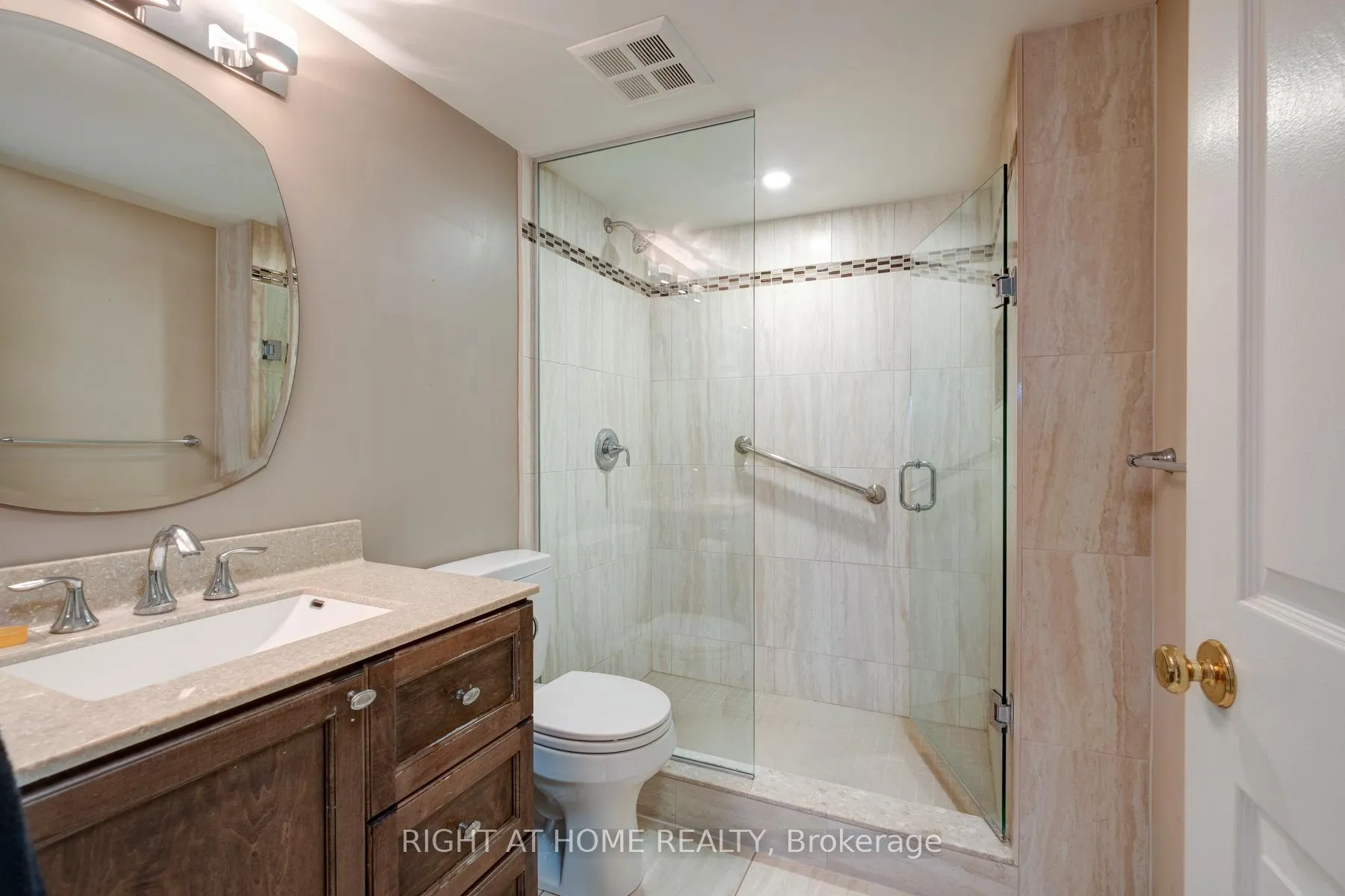 Photo 25 of Unit 520, 25 Austin Drive, Markham, Markville — HOMEH