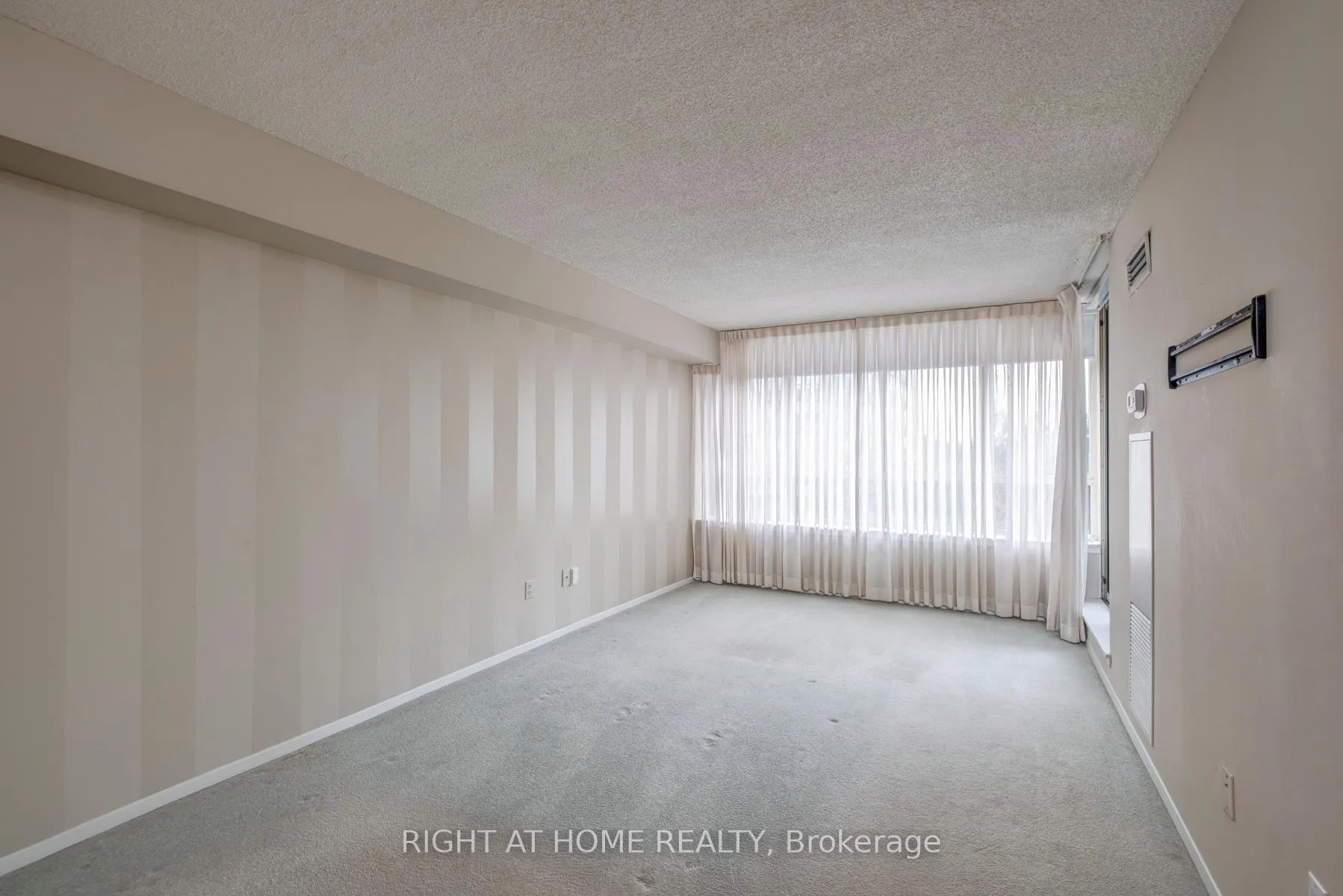 Photo 28 of Unit 520, 25 Austin Drive, Markham, Markville — HOMEH