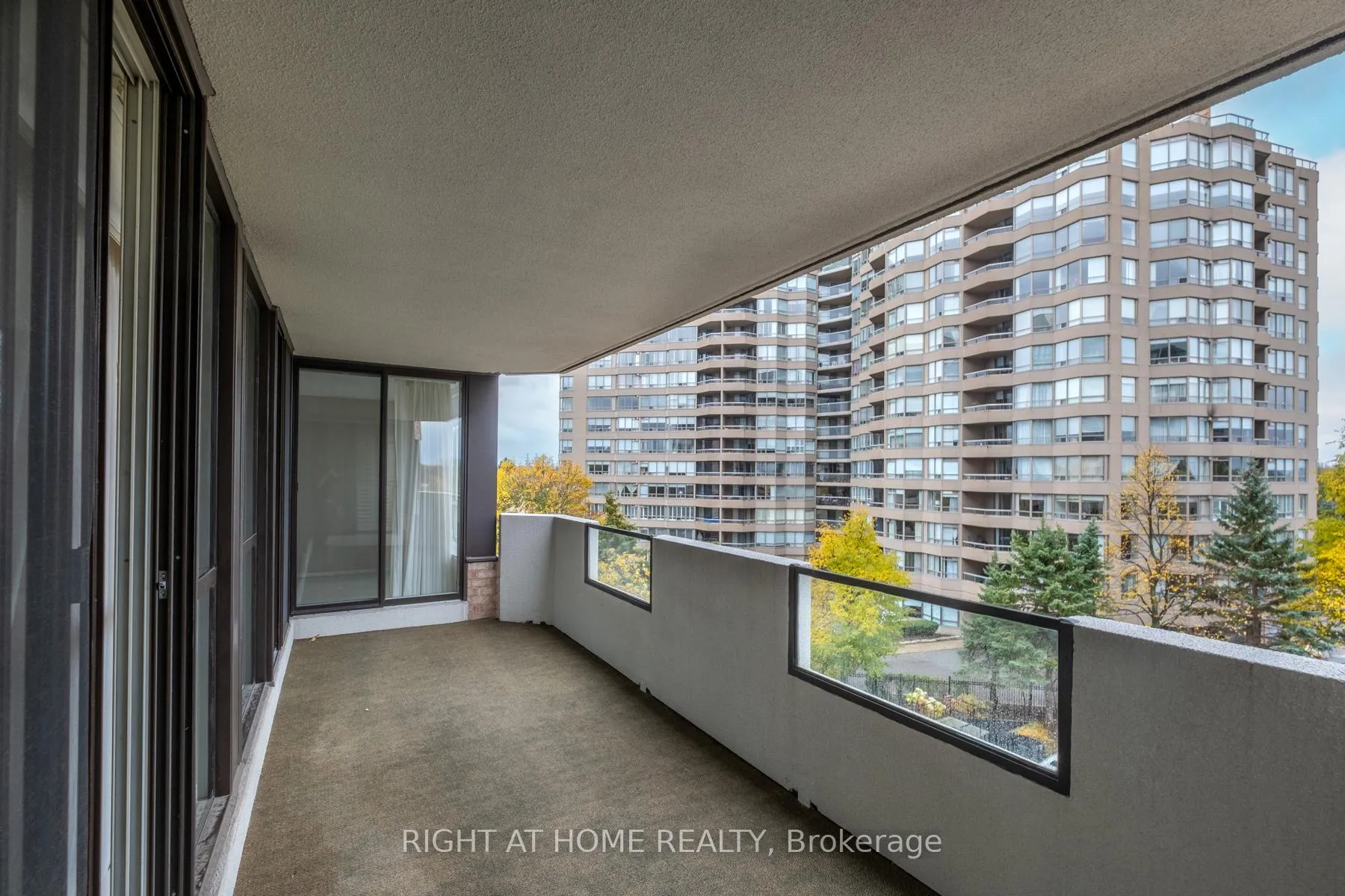 Photo 29 of Unit 520, 25 Austin Drive, Markham, Markville — HOMEH
