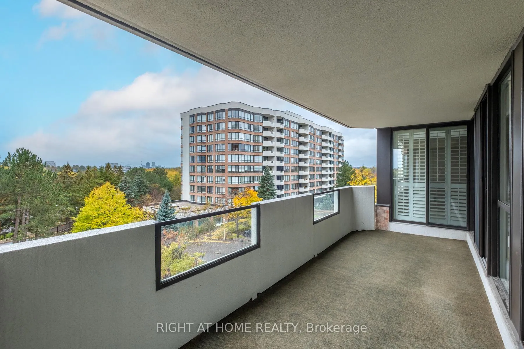 Photo 30 of Unit 520, 25 Austin Drive, Markham, Markville — HOMEH
