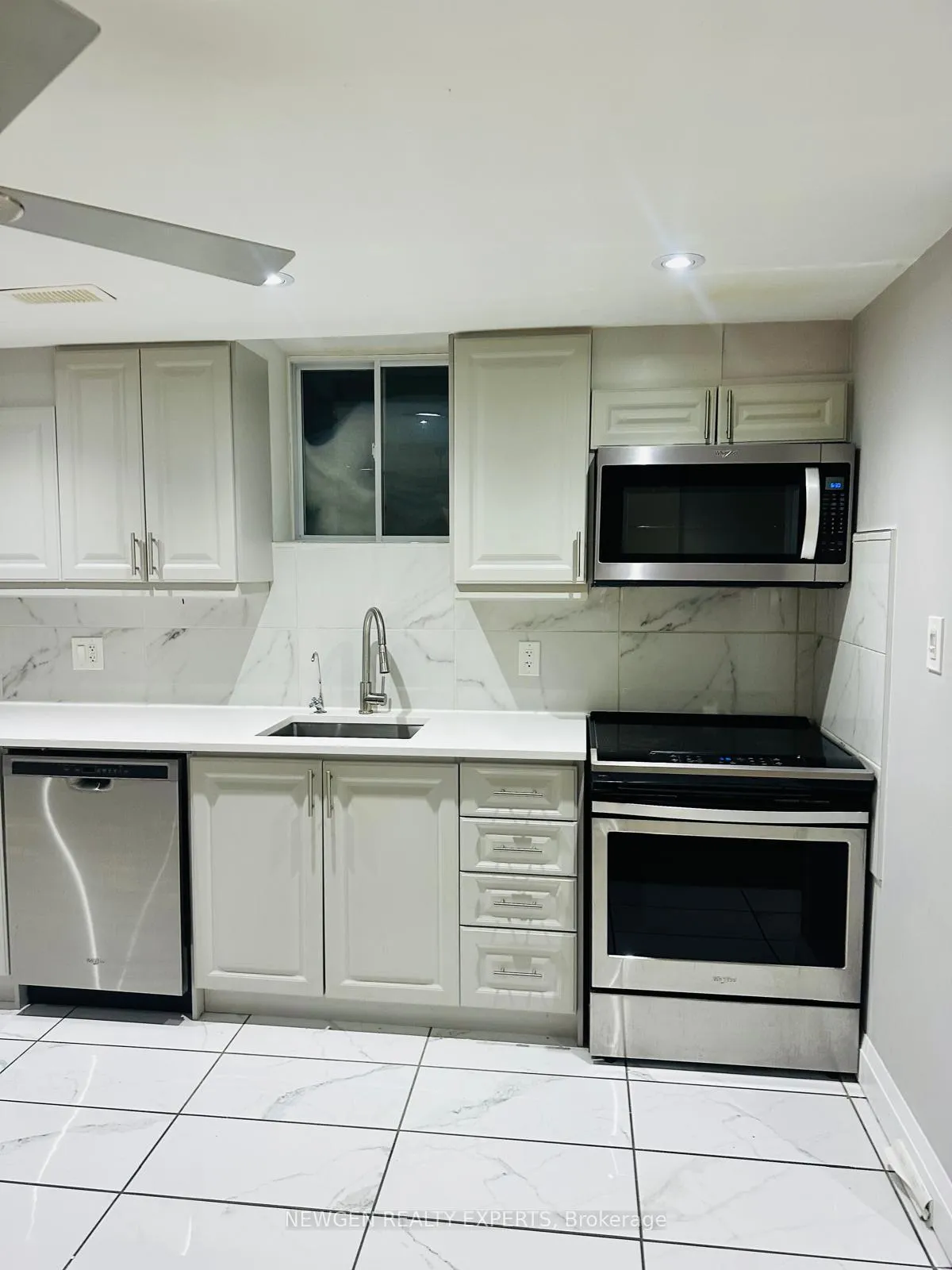 Photo 2 of Unit Lower level, 53 Freshspring Drive, Brampton, Sandringham-Wellington — HOMEH