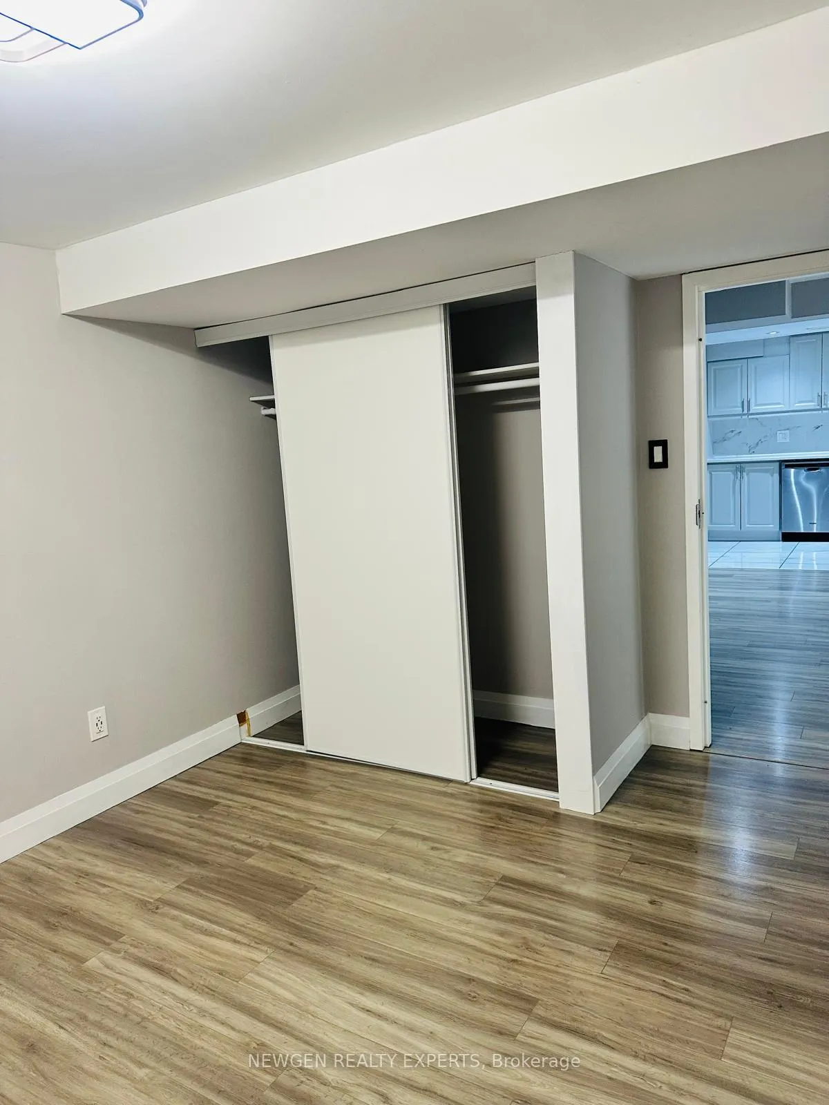 Photo 7 of Unit Lower level, 53 Freshspring Drive, Brampton, Sandringham-Wellington — HOMEH