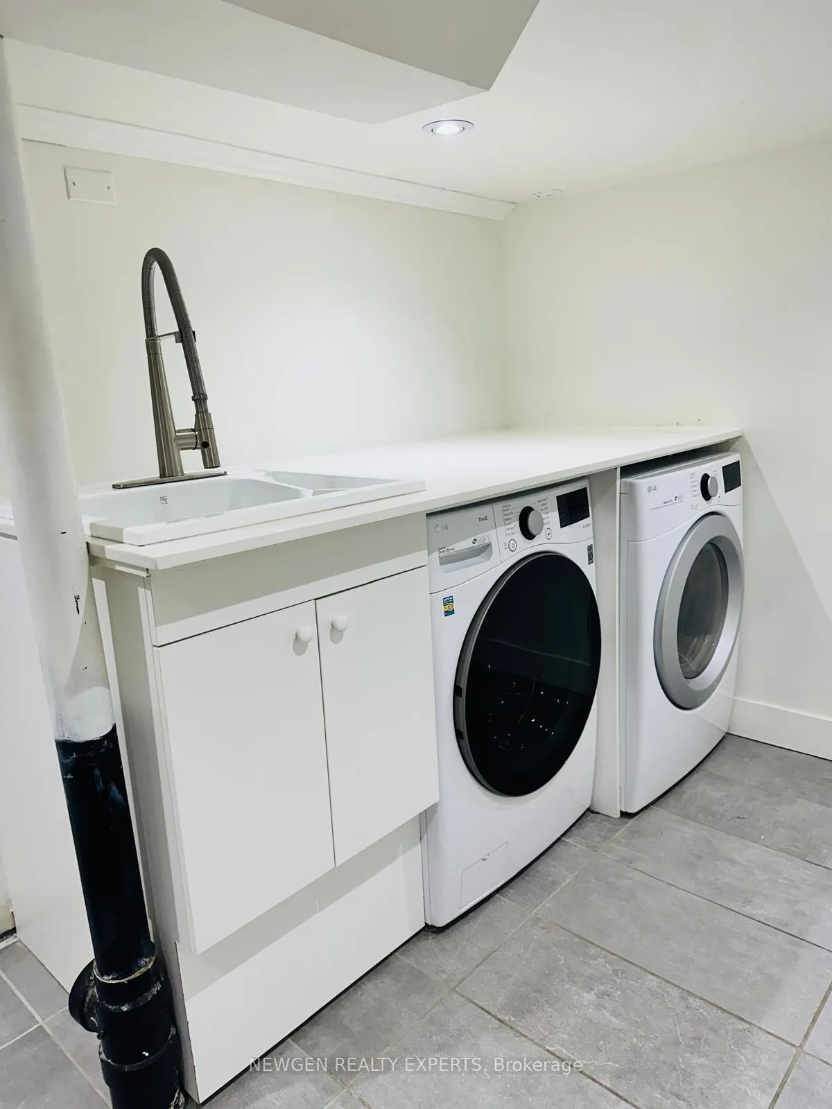 Photo 13 of Unit Lower level, 53 Freshspring Drive, Brampton, Sandringham-Wellington — HOMEH