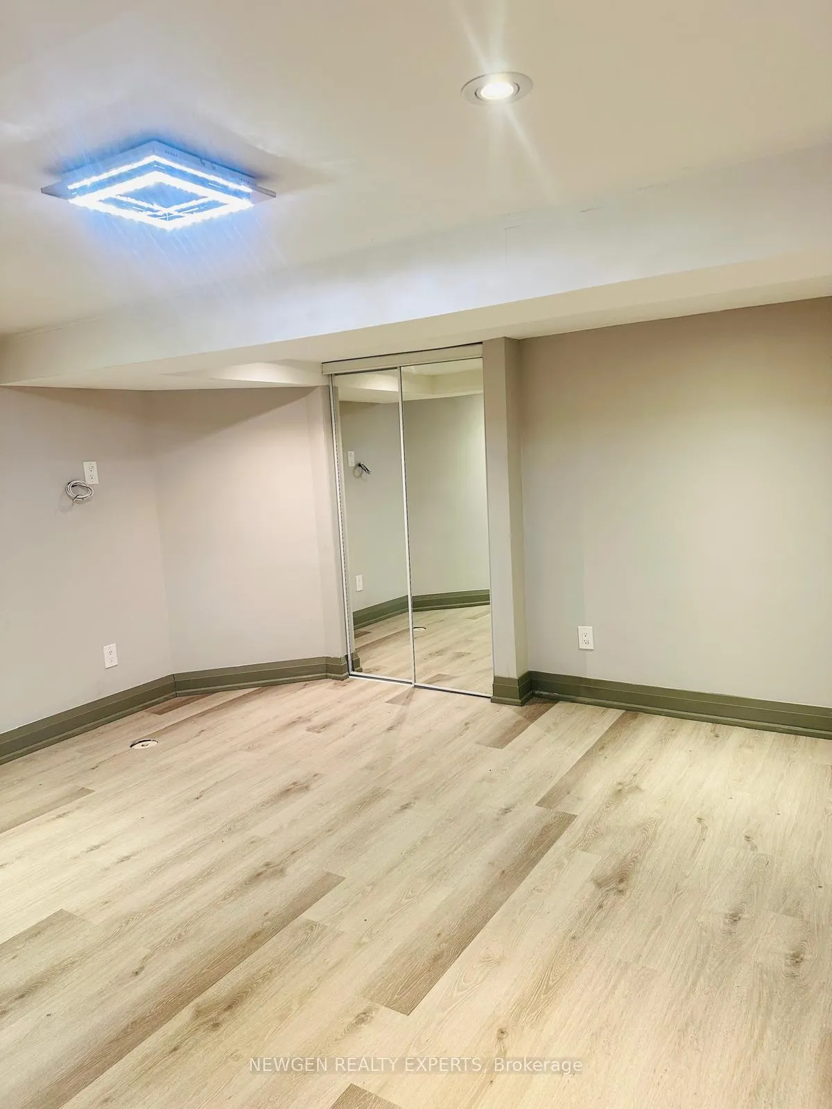 Photo 17 of Unit Lower level, 53 Freshspring Drive, Brampton, Sandringham-Wellington — HOMEH