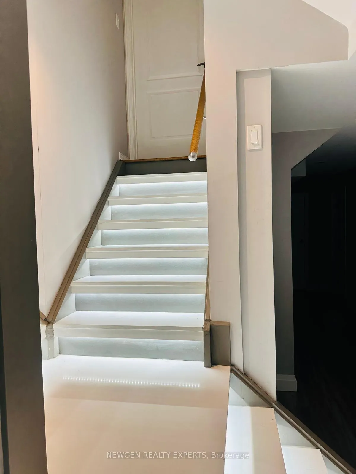 Photo 20 of Unit Lower level, 53 Freshspring Drive, Brampton, Sandringham-Wellington — HOMEH