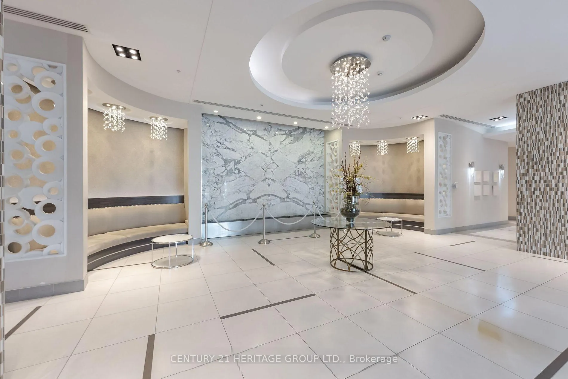 Photo 2 of Unit 208, 75 North Park Road, Vaughan, Beverley Glen — HOMEH