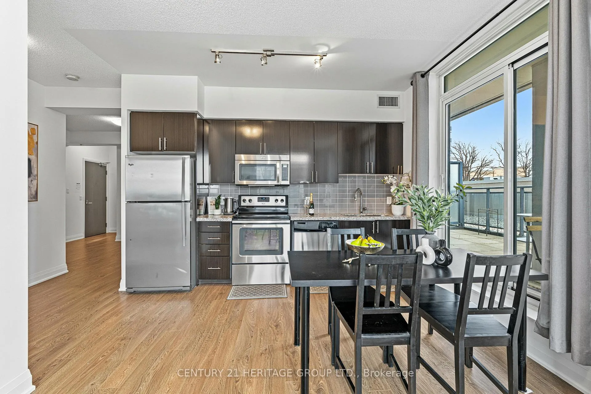 Photo 5 of Unit 208, 75 North Park Road, Vaughan, Beverley Glen — HOMEH